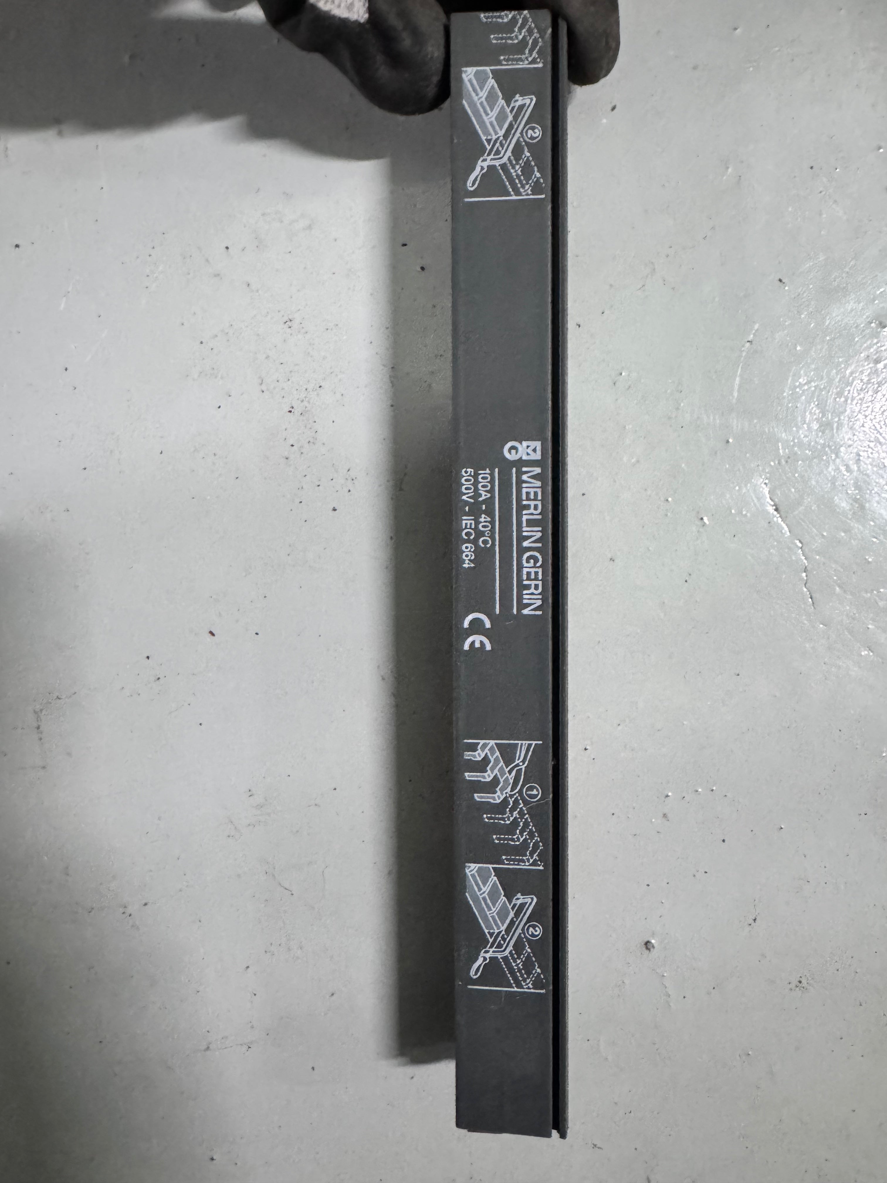 Merlin Gerin Bus Bar