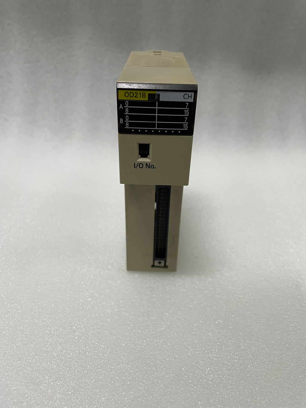 OMRON C200H-OD218