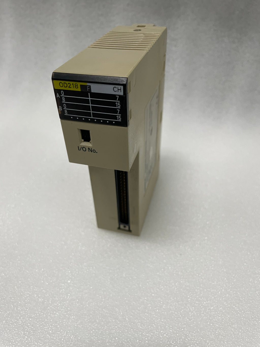 OMRON C200H-OD218