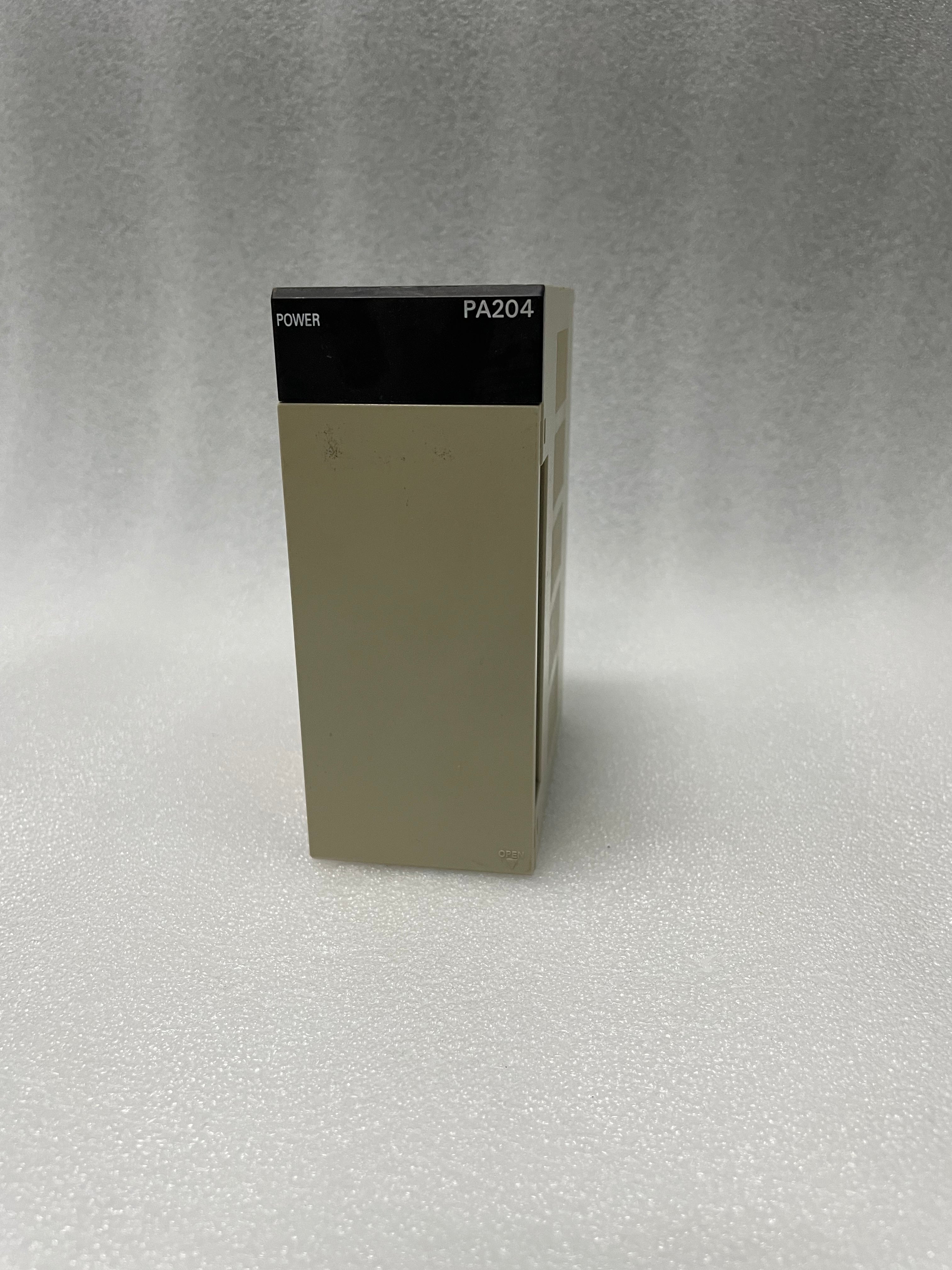 OMRON C200HW-PA204