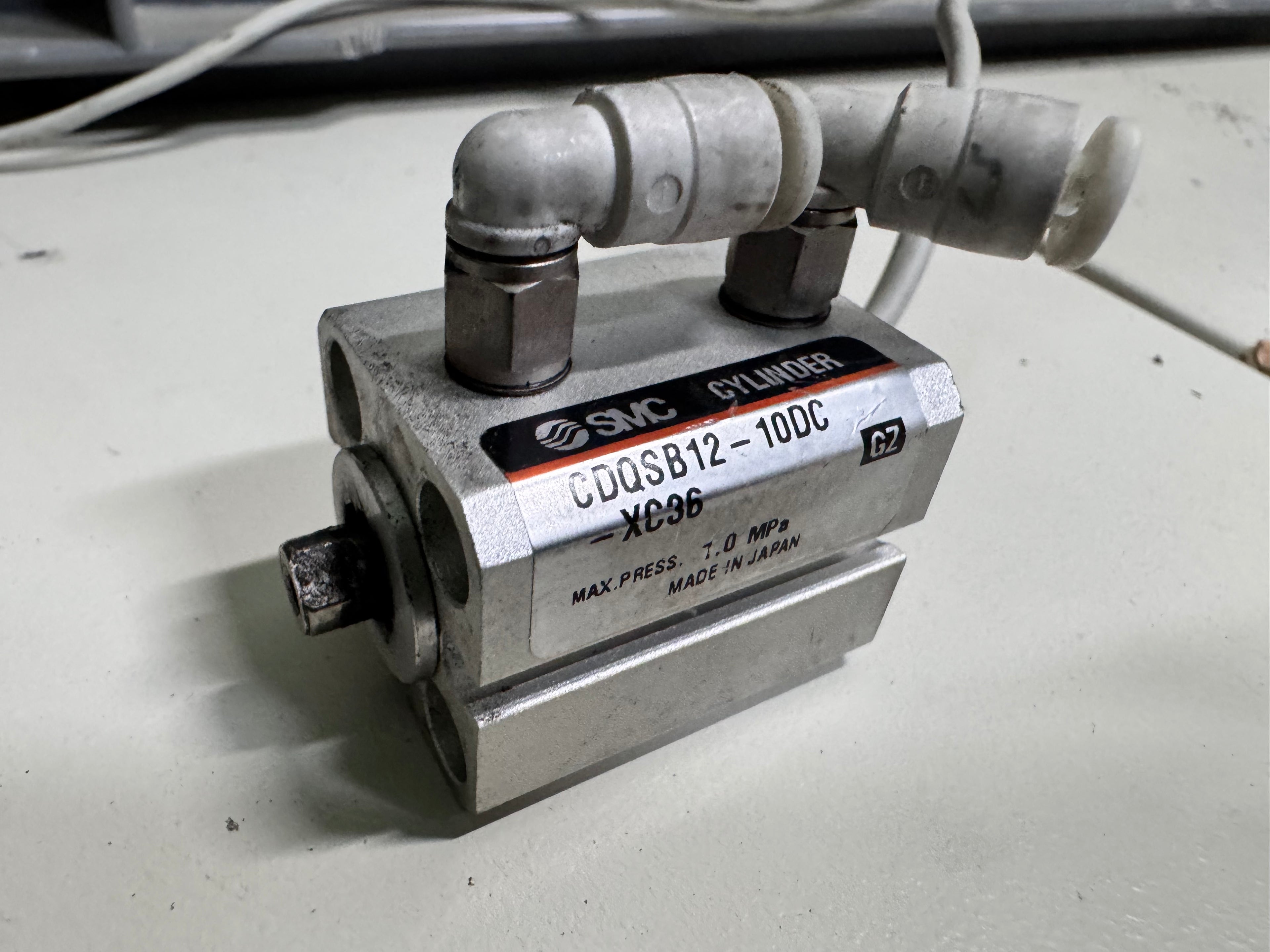 SMC CDQSB12-10DC-XC36