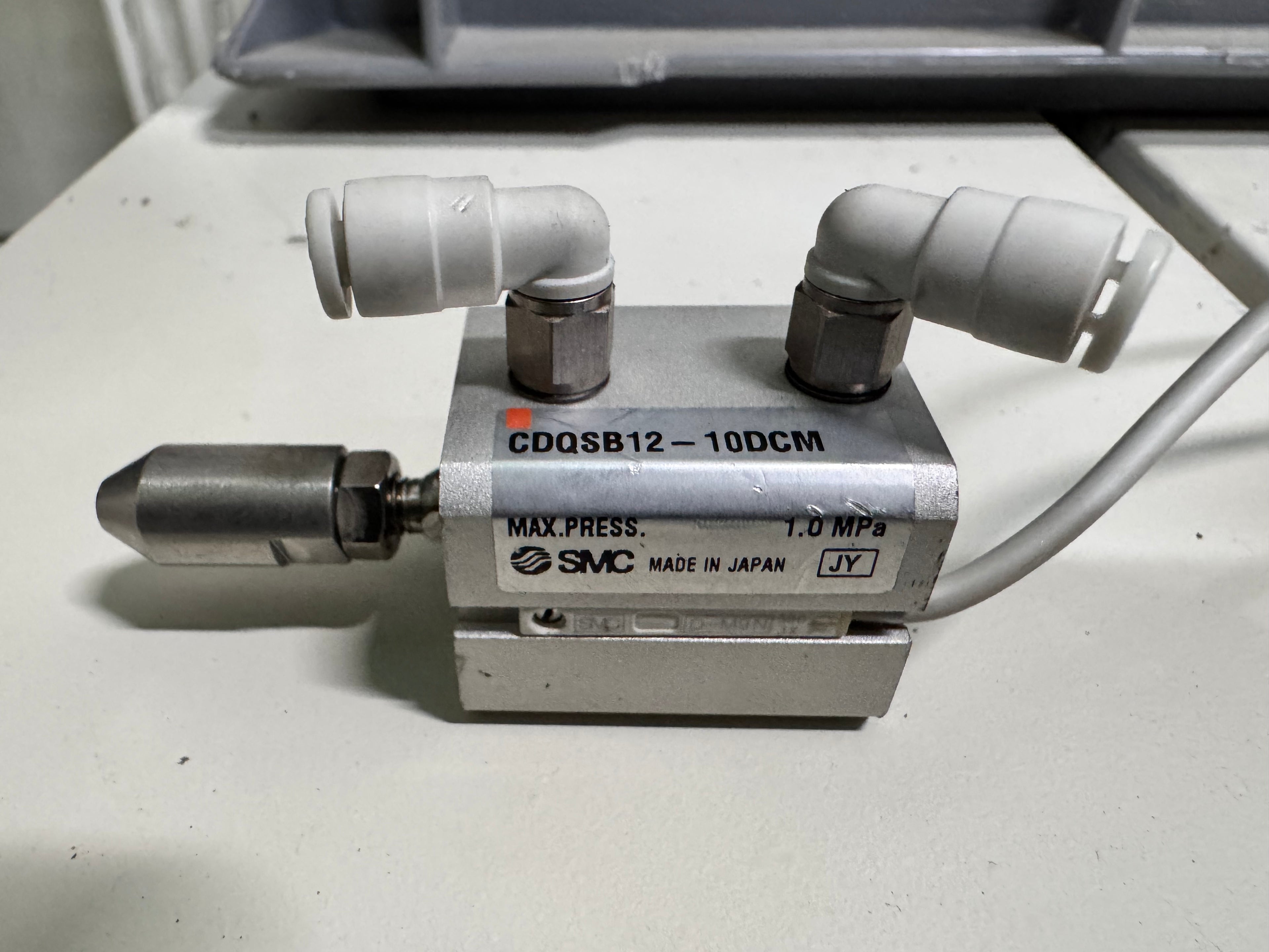 SMC CDQSB12-10DCM