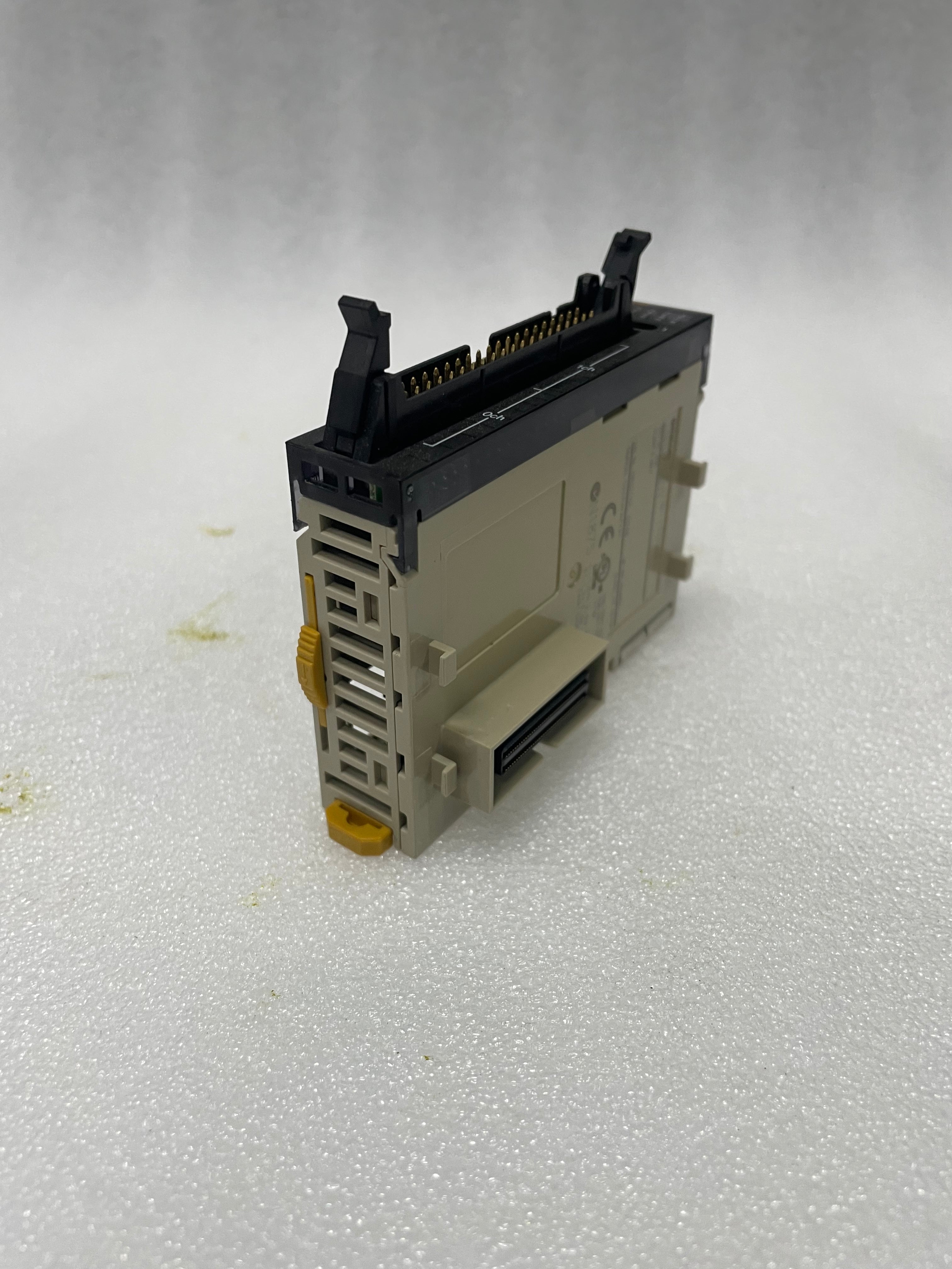OMRON CJ1W-ID232