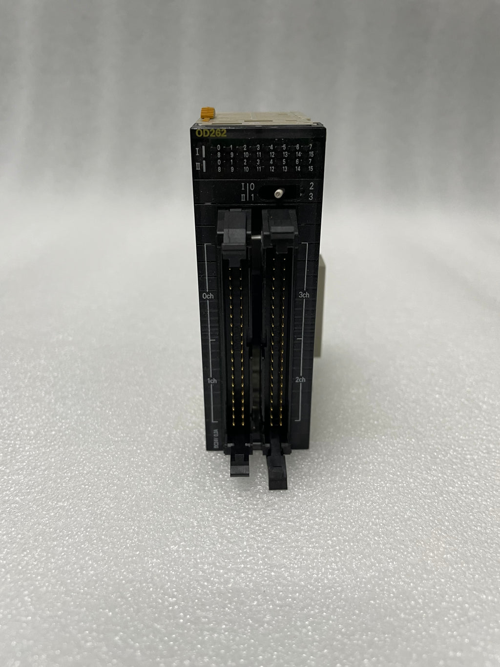 OMRON CJ1W-OD262