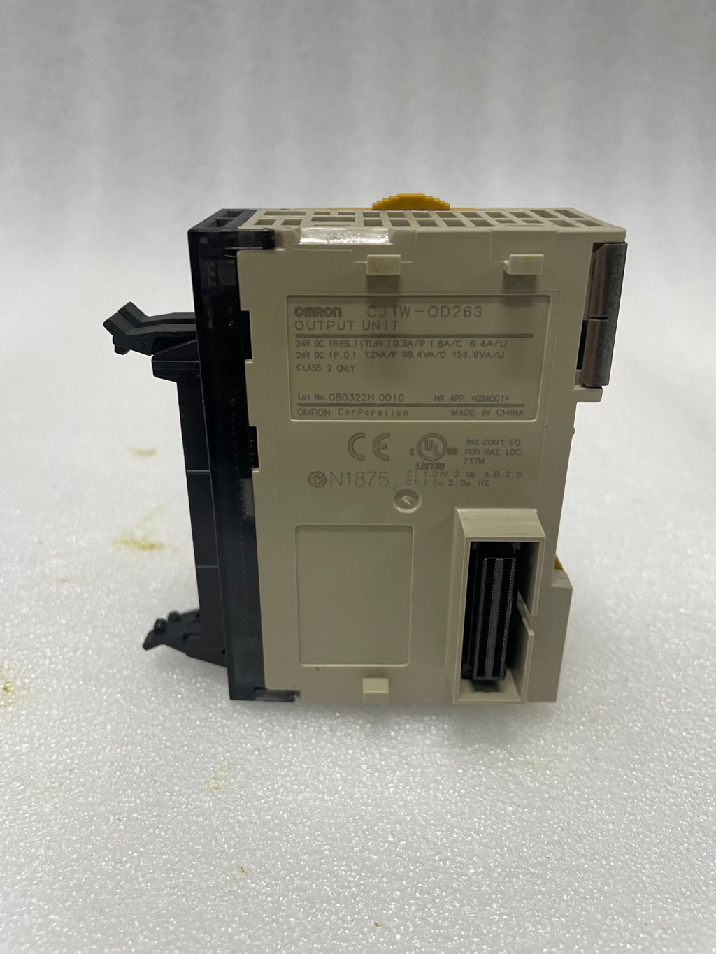 OMRON CJ1W-OD263
