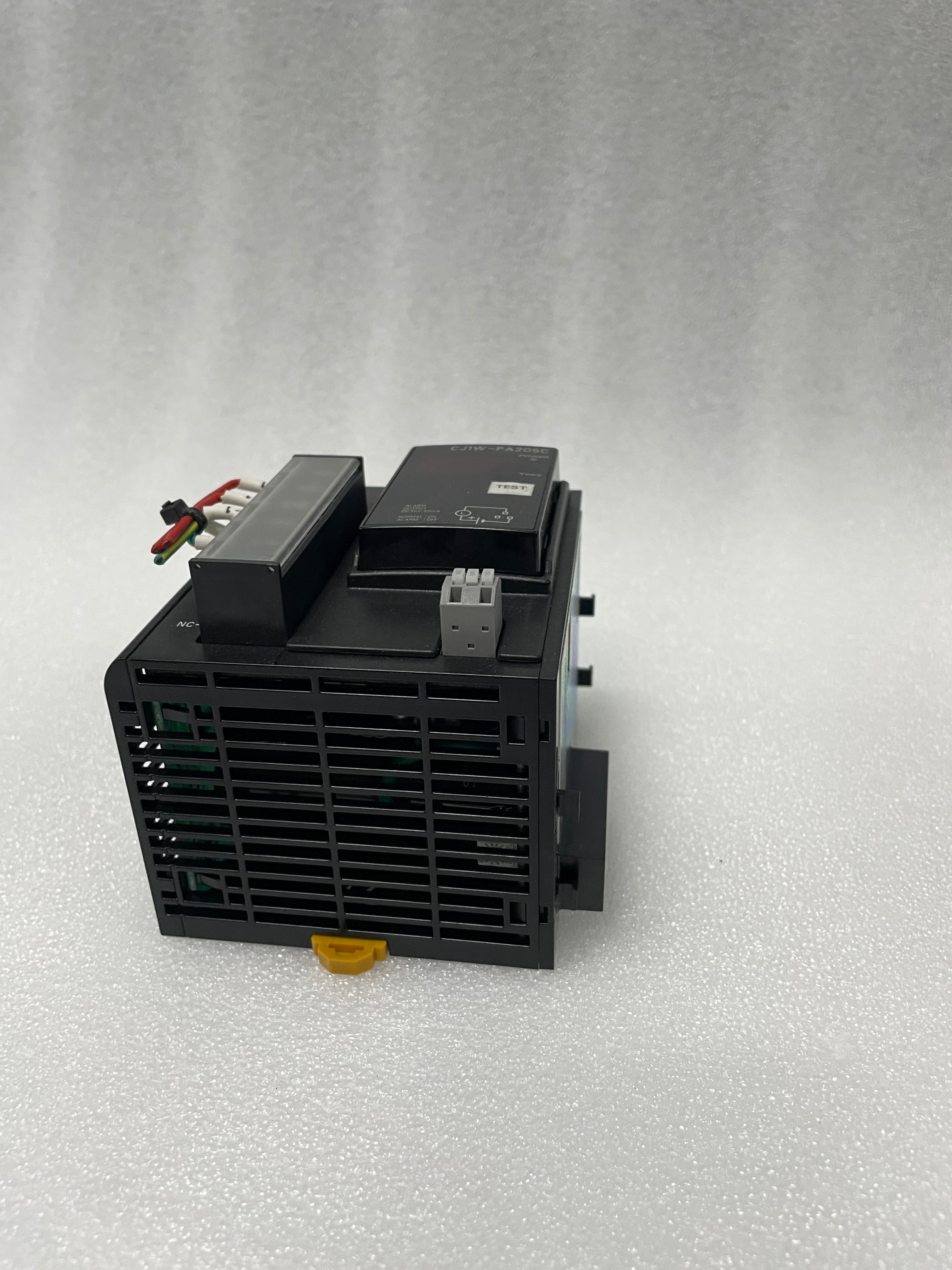 OMRON CJ1W-PA205C