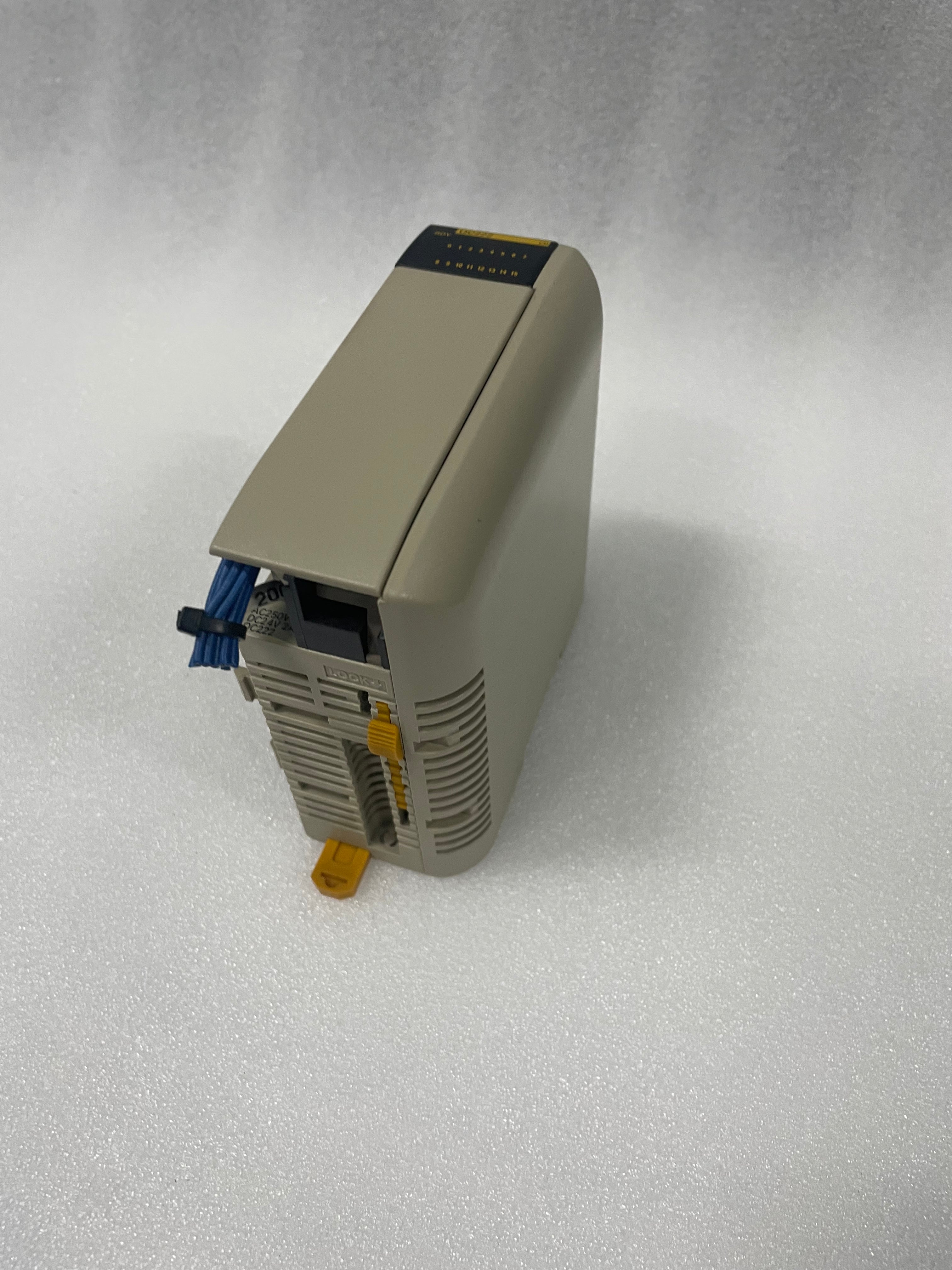 OMRON CQM1-OC222-1