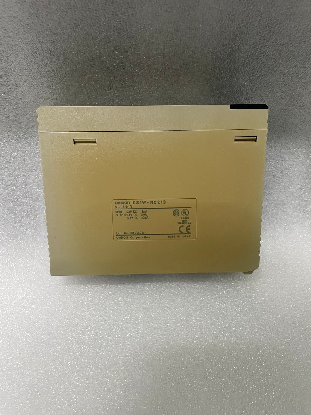 OMRON CS1W-NC213