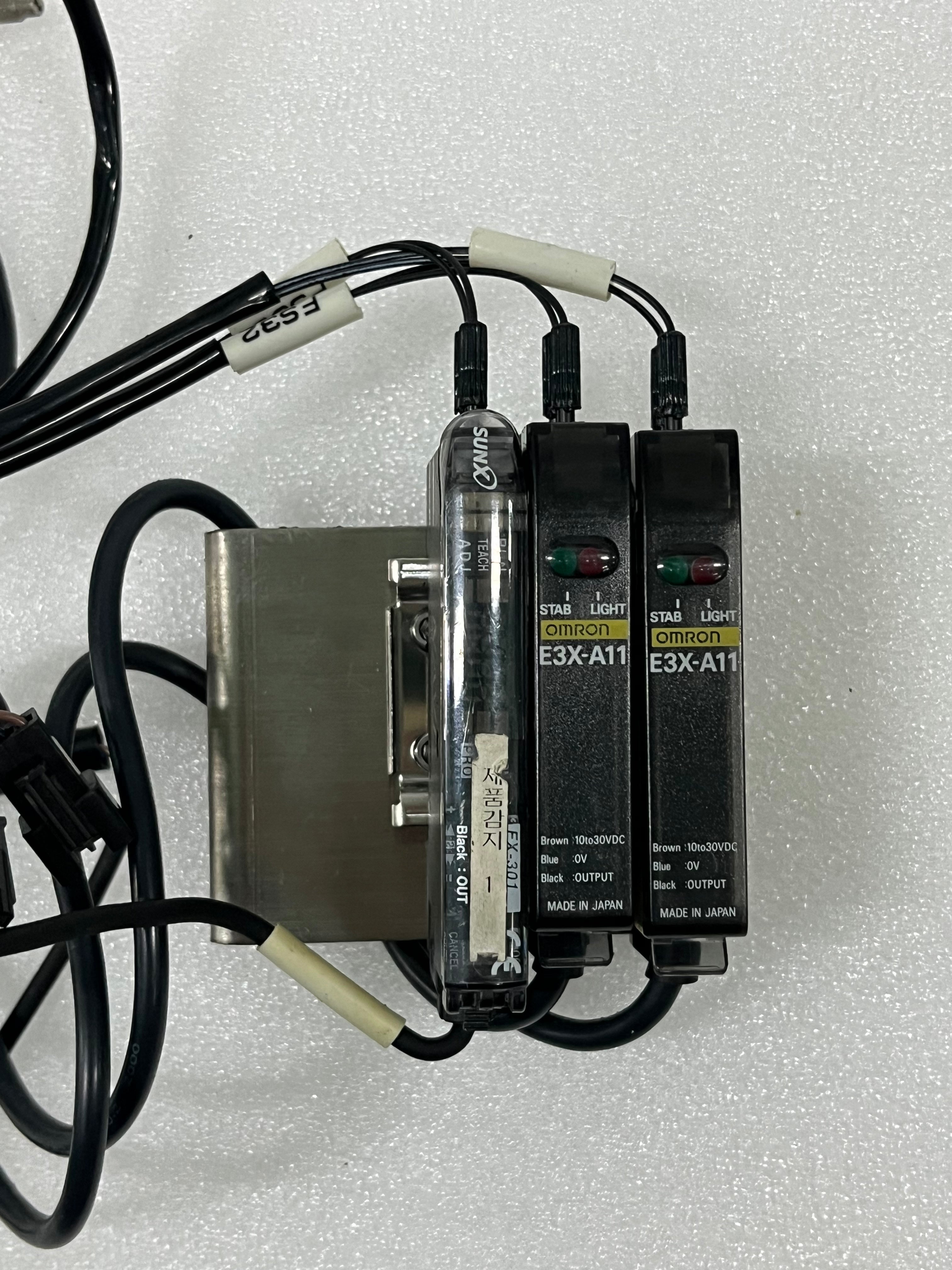 Omron E3X-A11 + FX-301