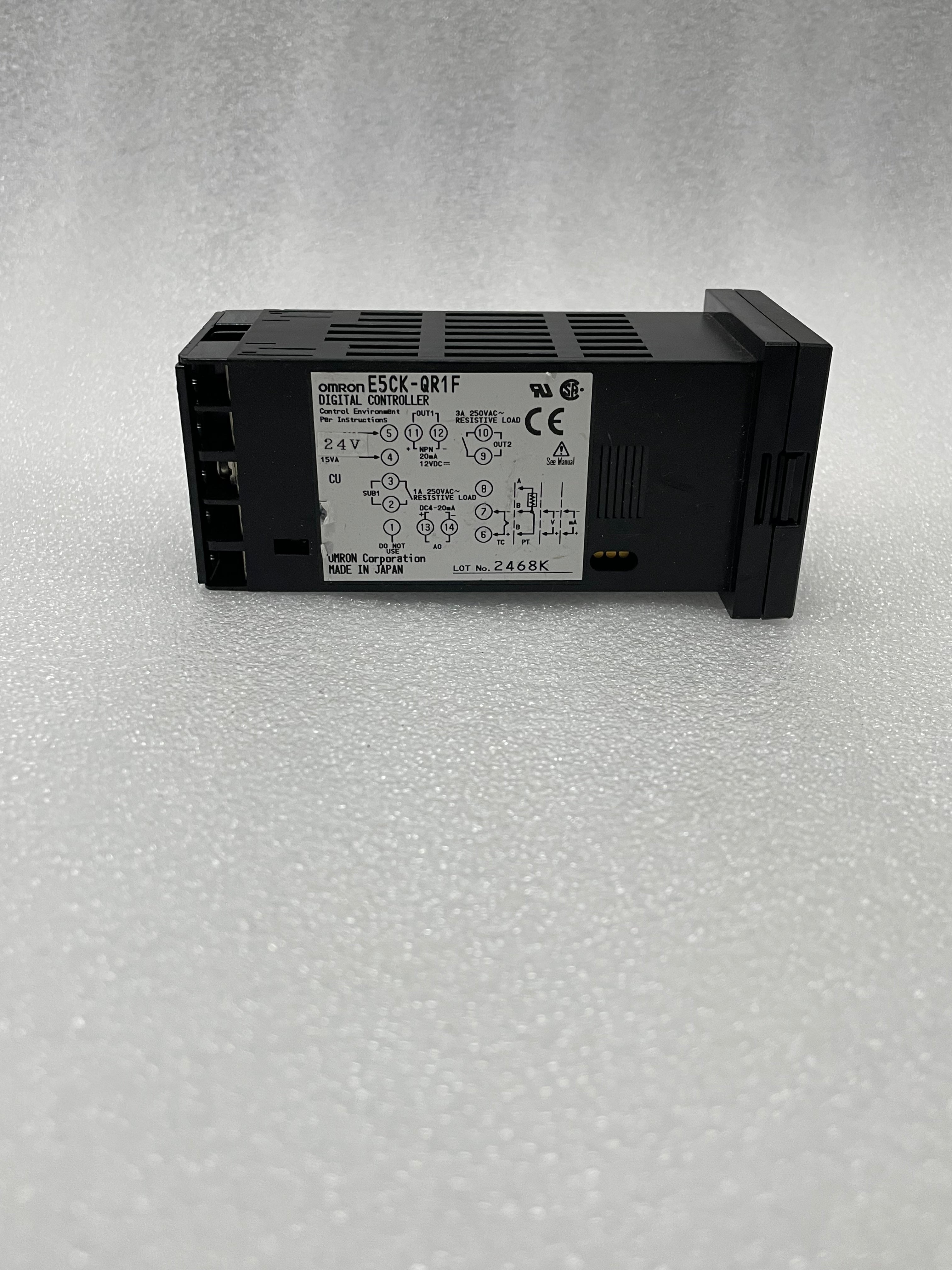 OMRON E5CK-QR1F