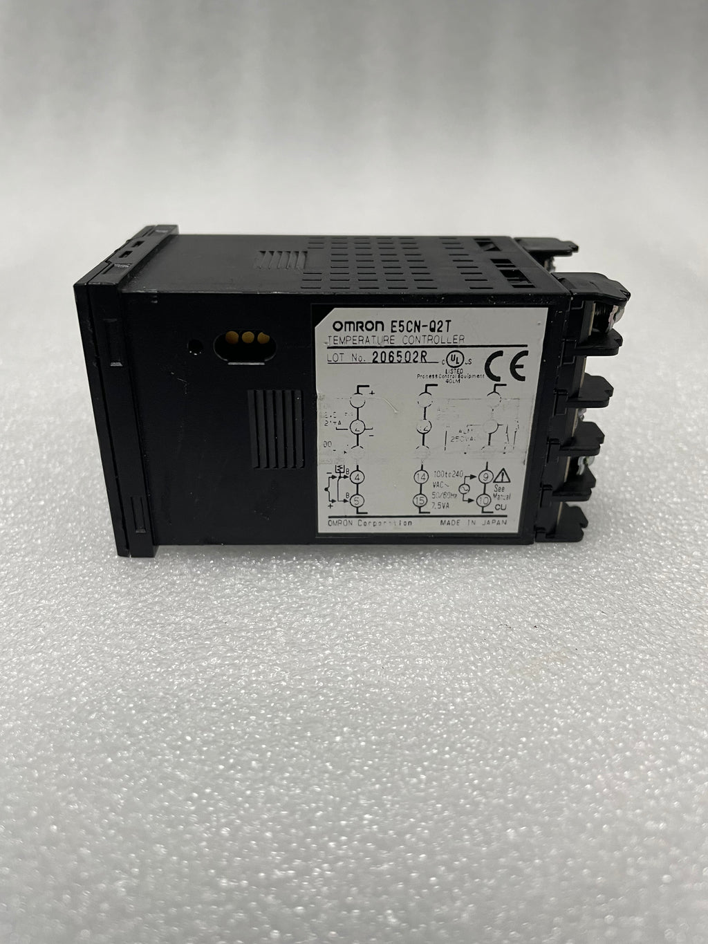 OMRON E5CN-Q2T