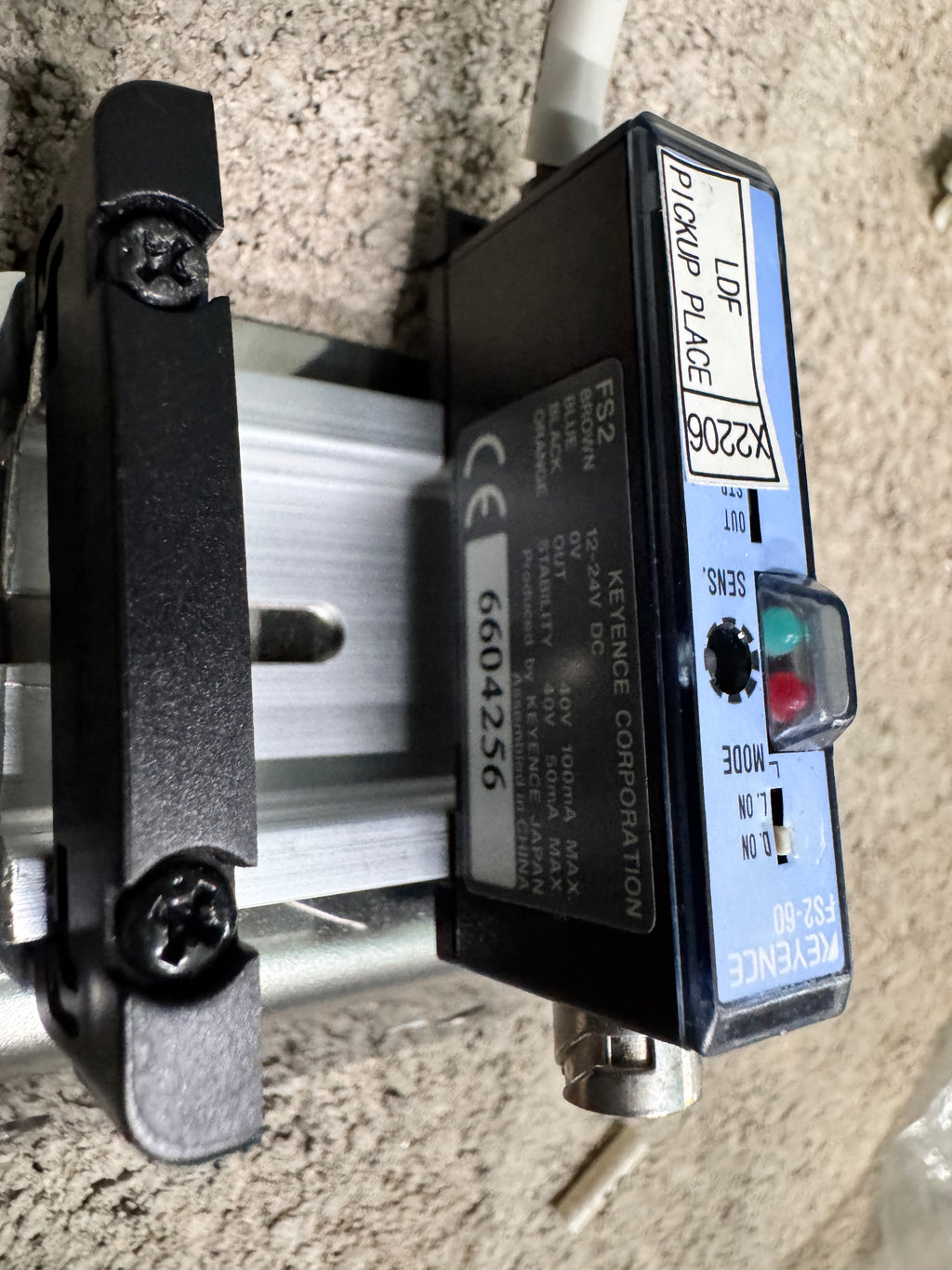 Keyence FS2-60