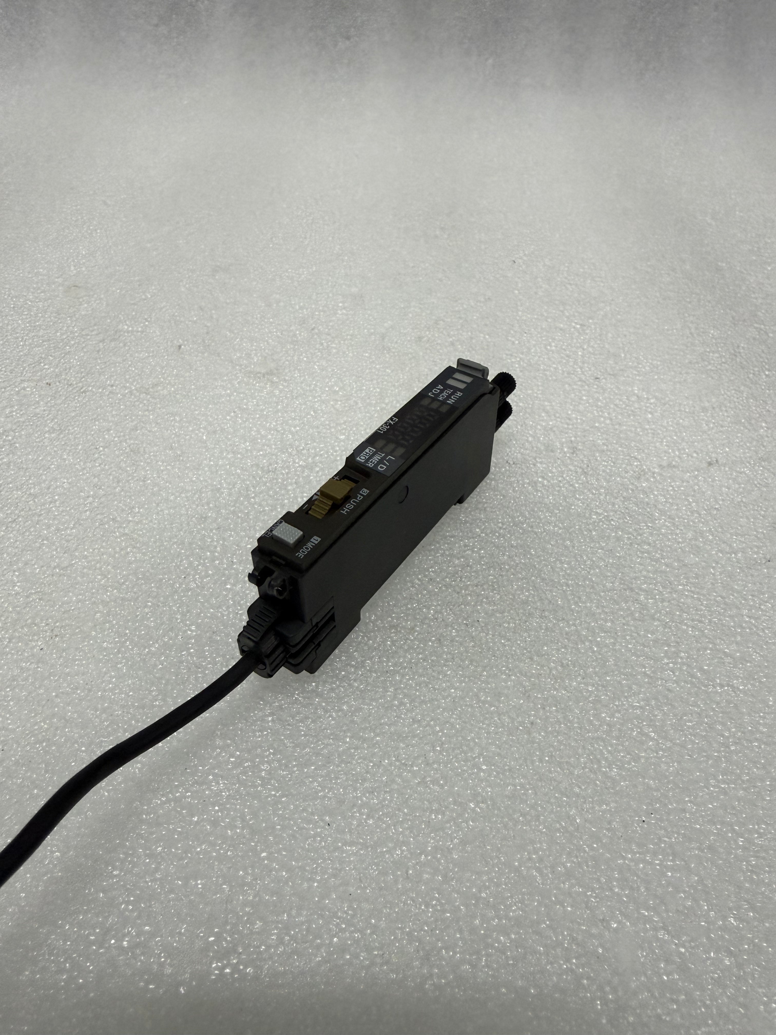Keyence FS2