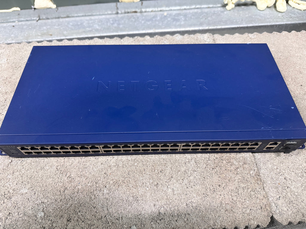 NETGEAR FS750T2
