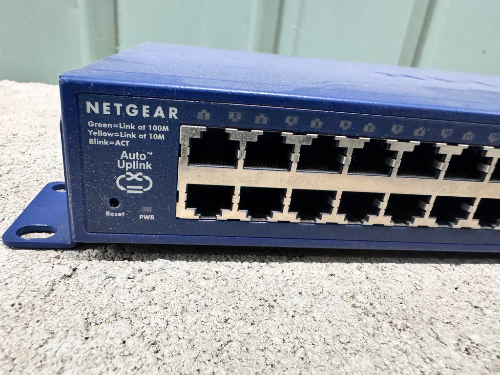 NETGEAR FS750T2