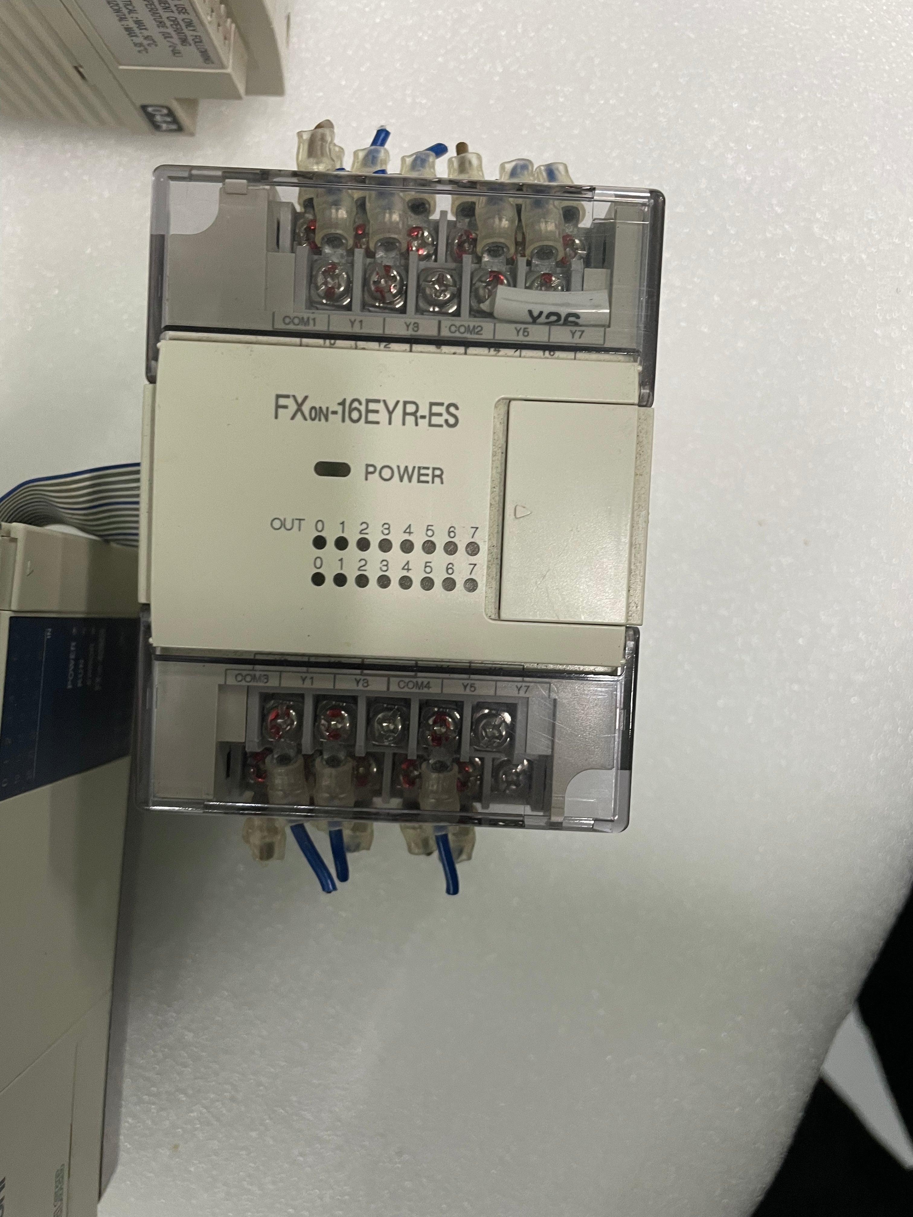 MITSUBISHI FX0n-16EYR-ES/UL