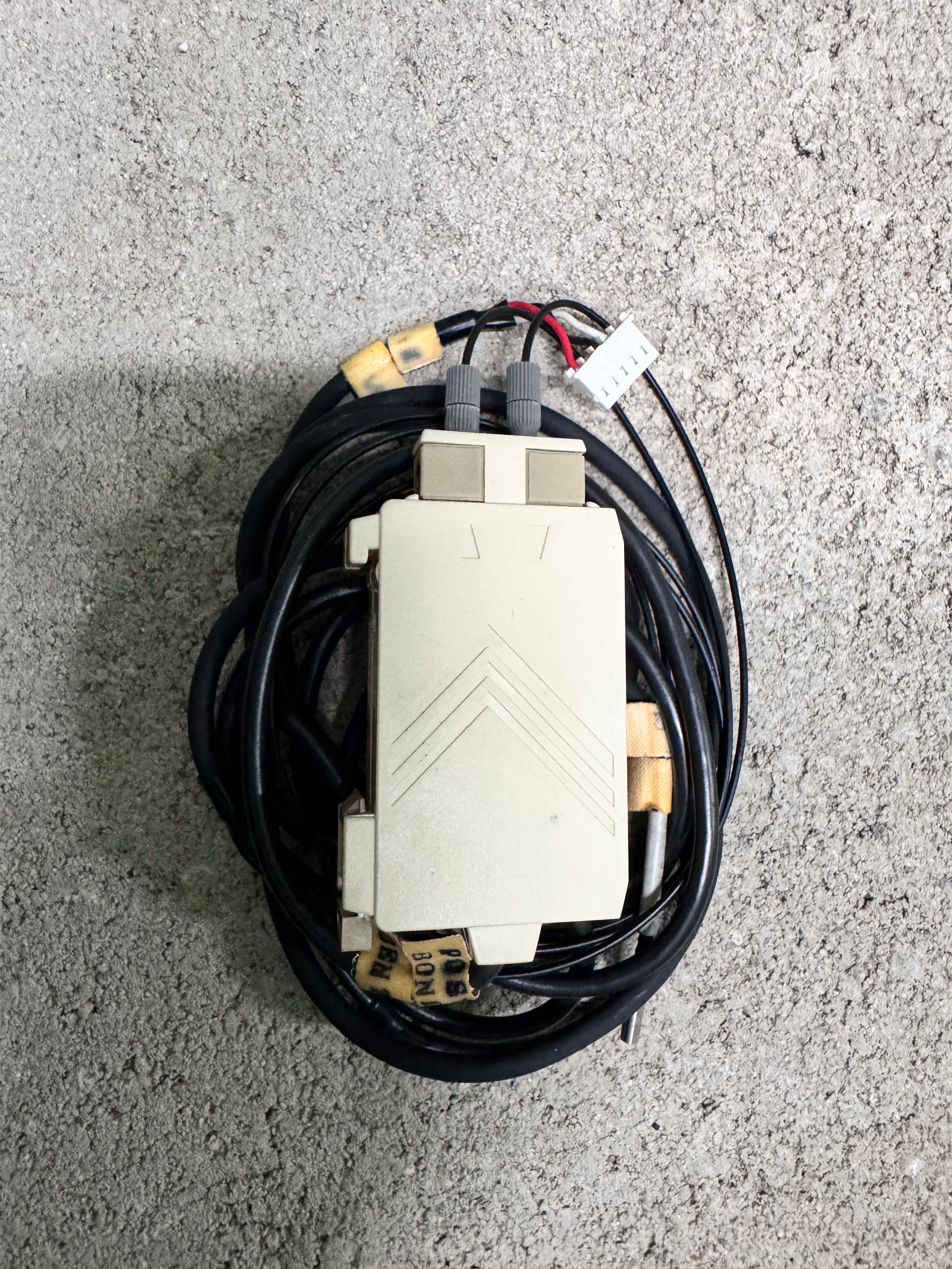 8UNX FX3-A3R