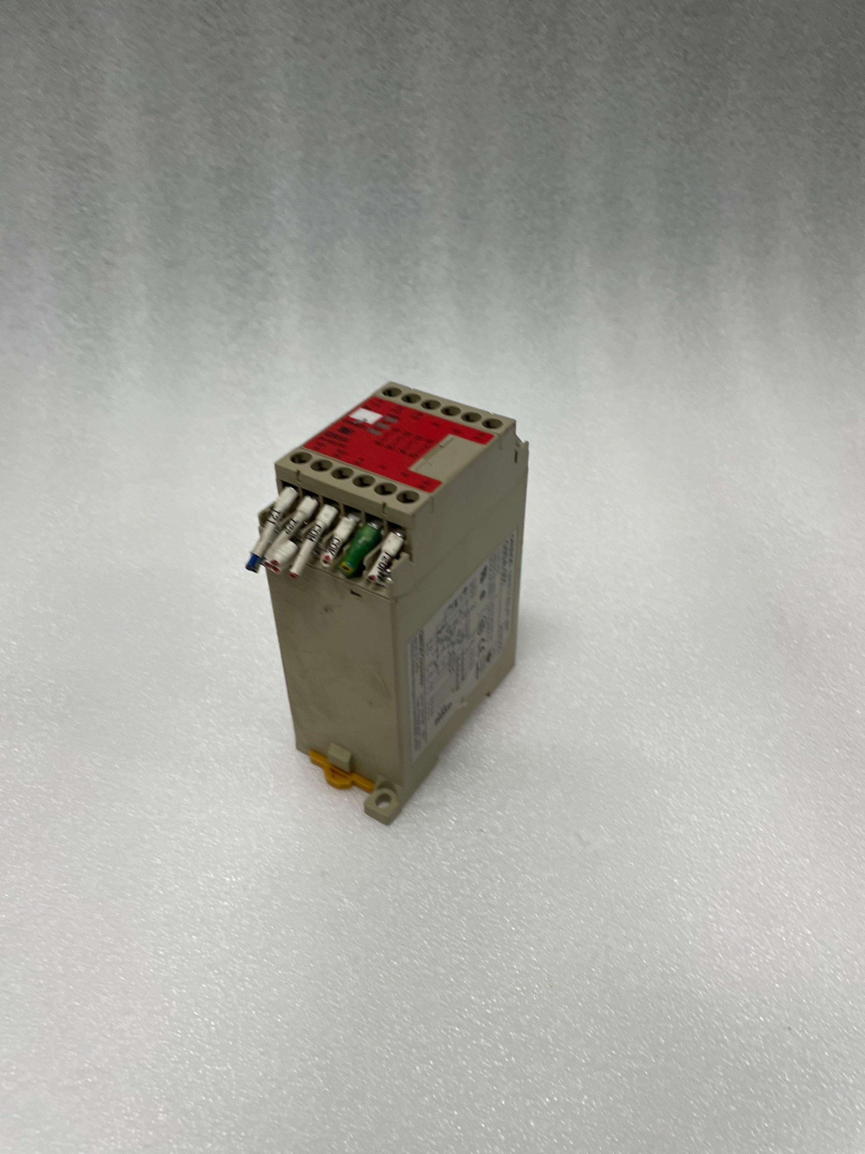 OMRON G9SA-301