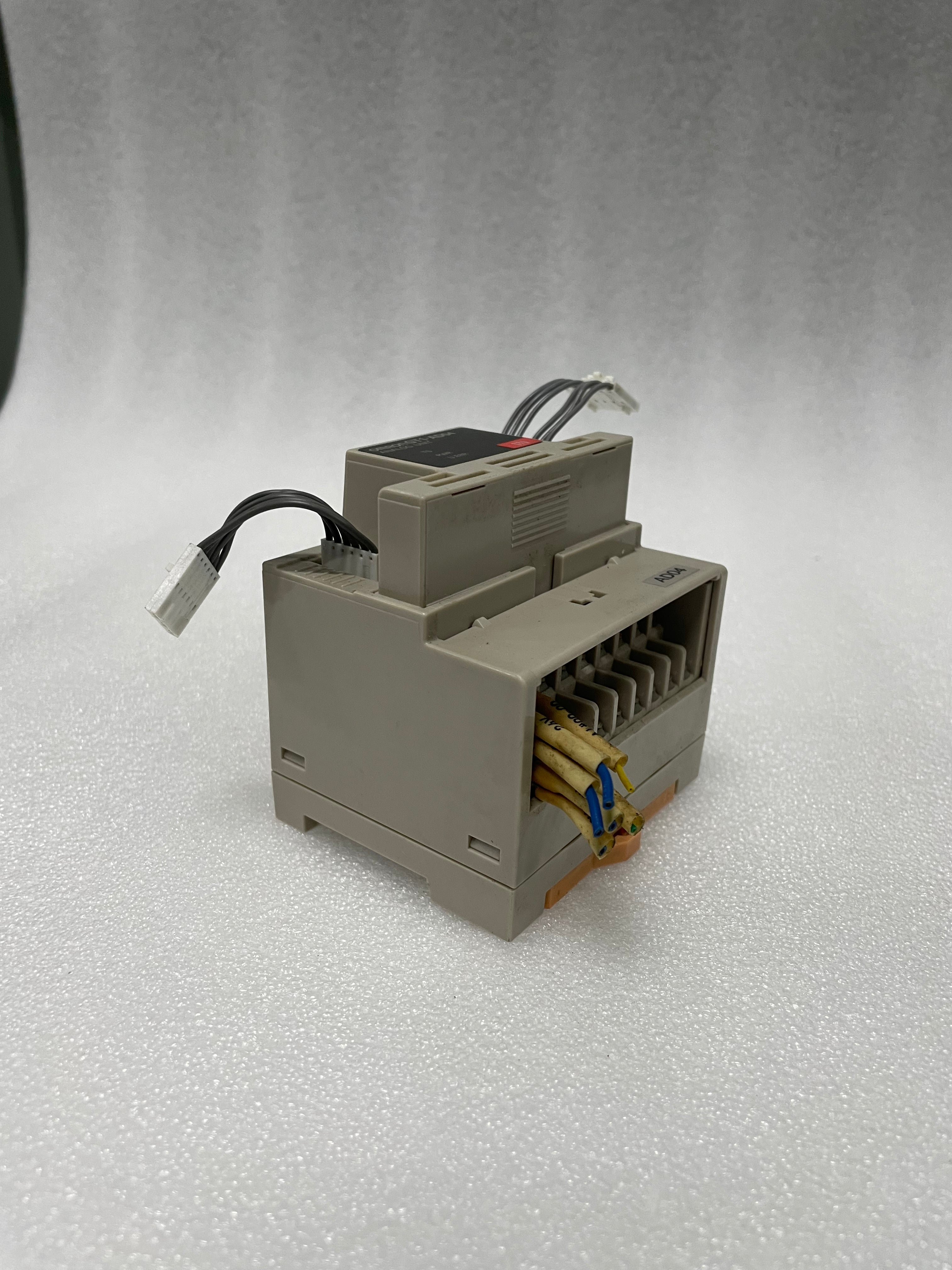 OMRON GT1-AD04