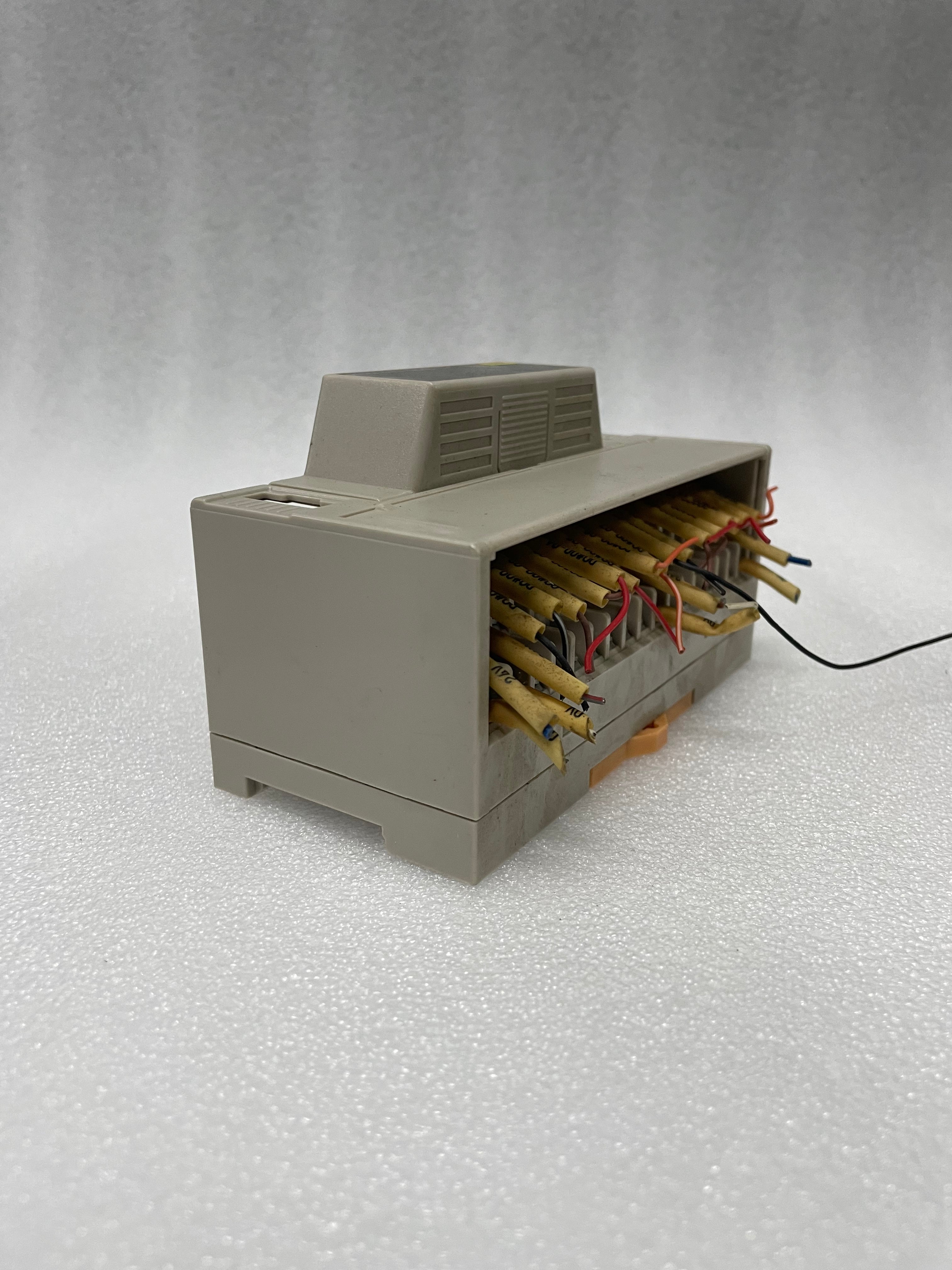 OMRON GT1-BSC02