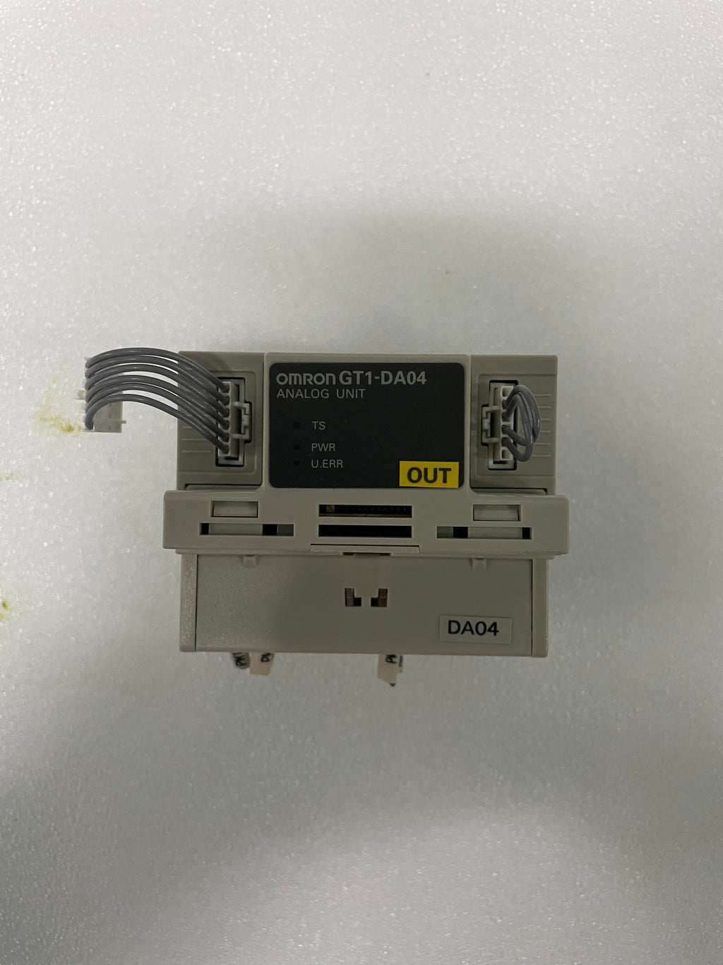 OMRON GT1-DA04