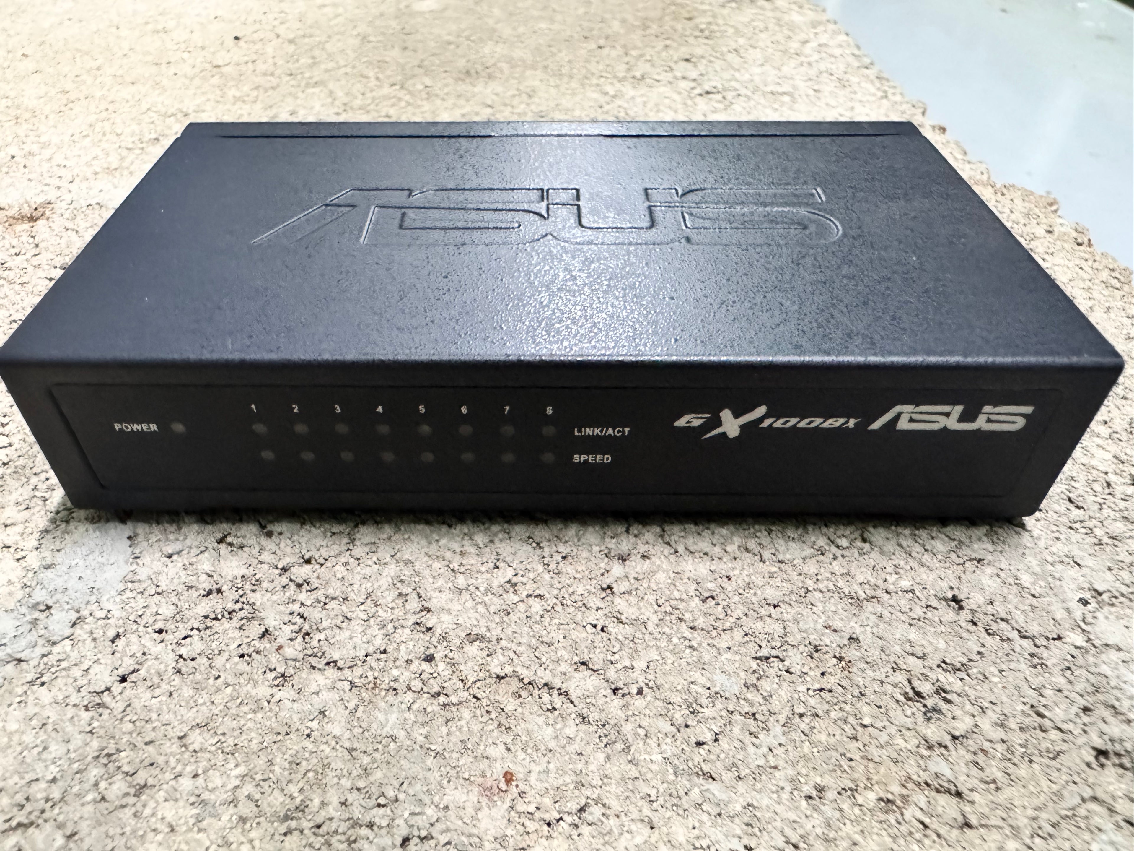 ASUS GX1008X
