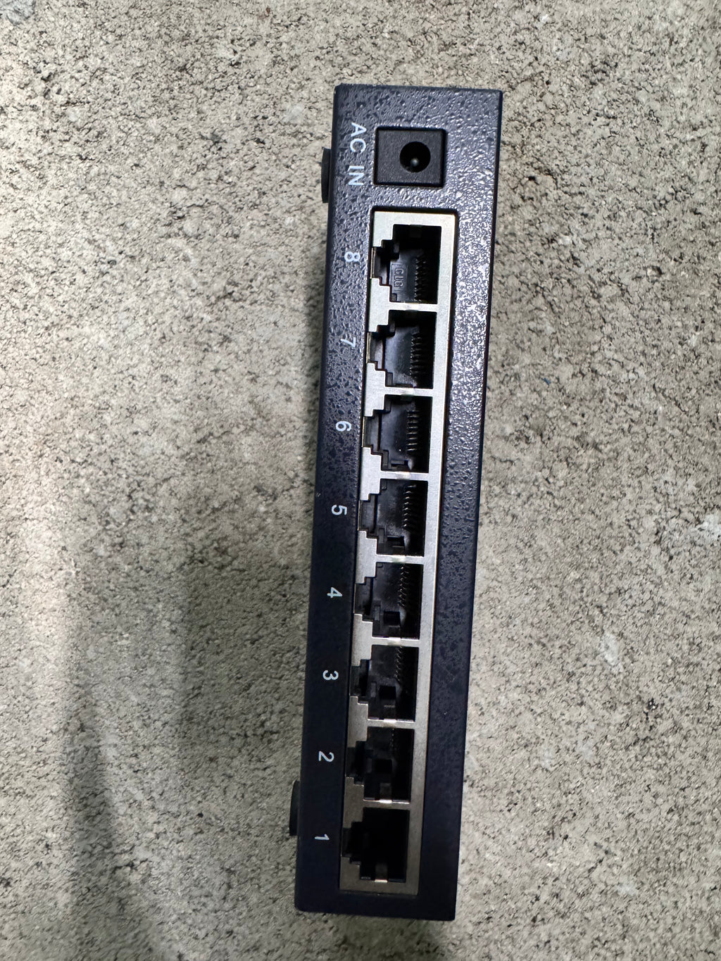 ASUS GX1008X