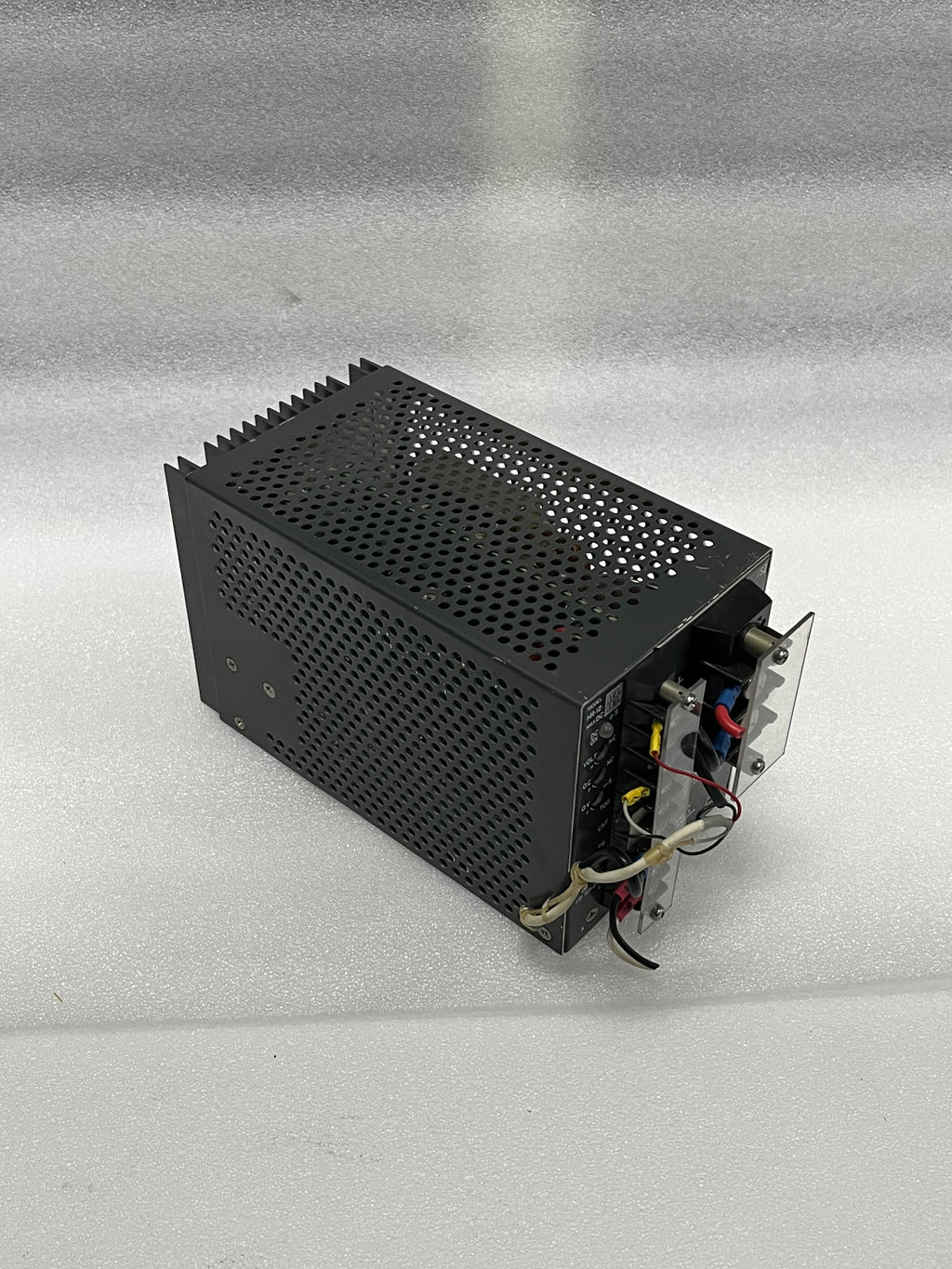 NEMIC-LAMBDA HR-12-12V 15A