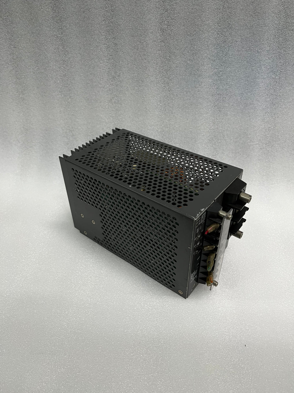 NEMIC-LAMBDA HR-12-5V 30A