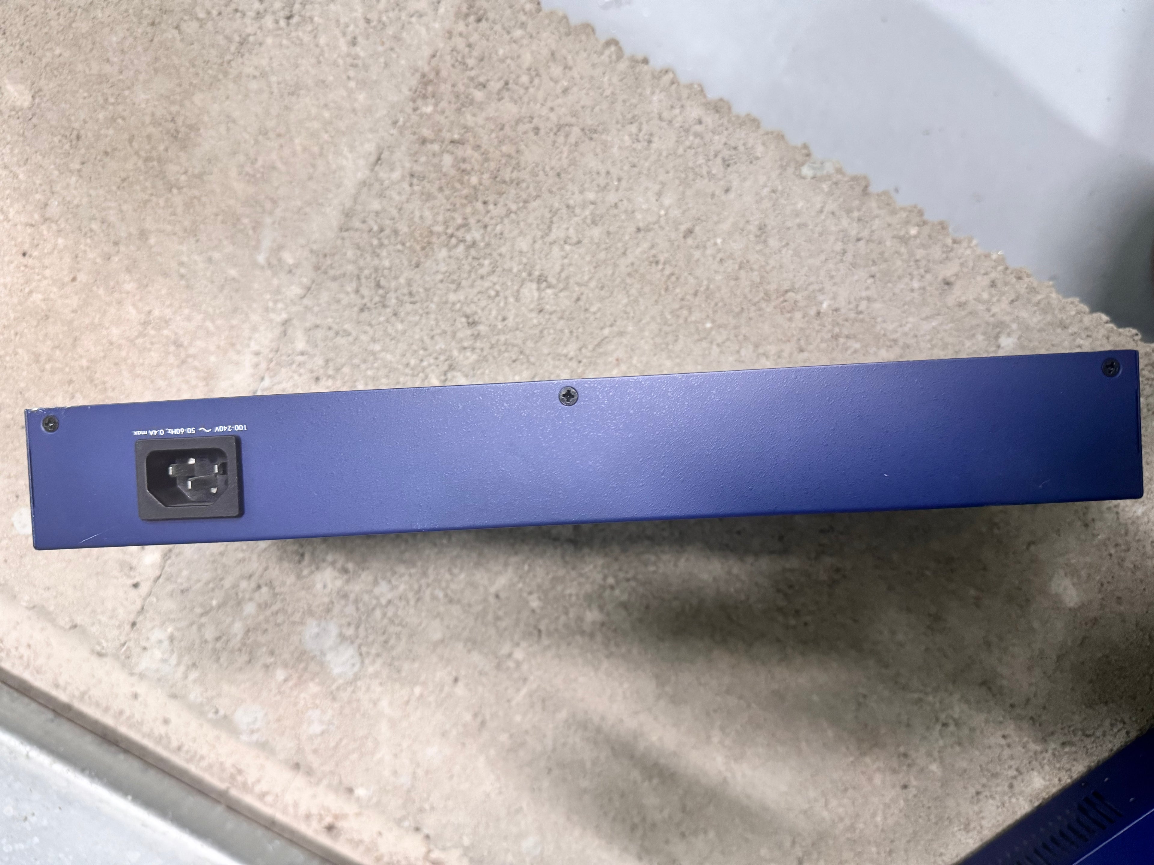 NETGEAR JFS524