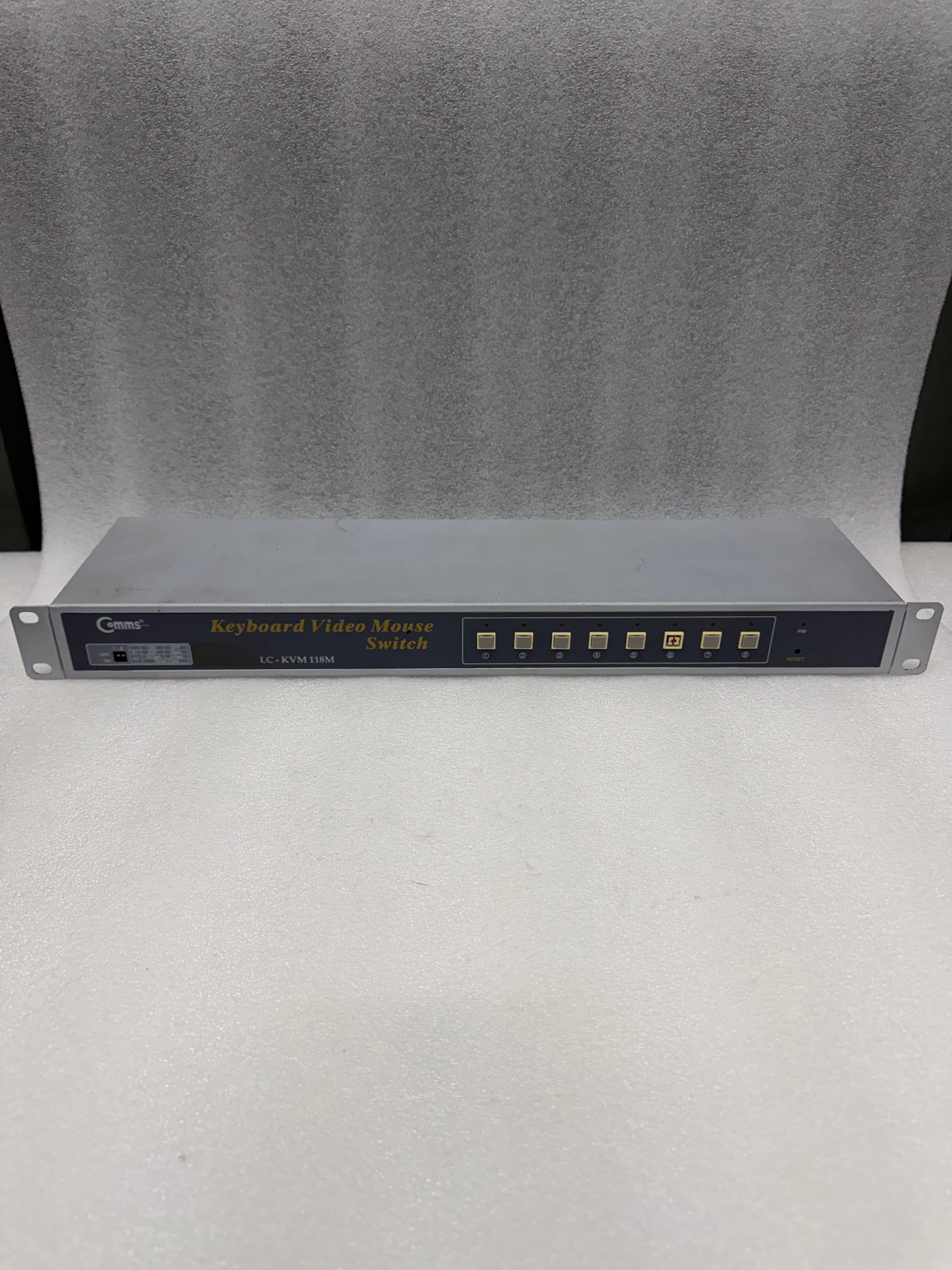 Comms LC-KVM118M