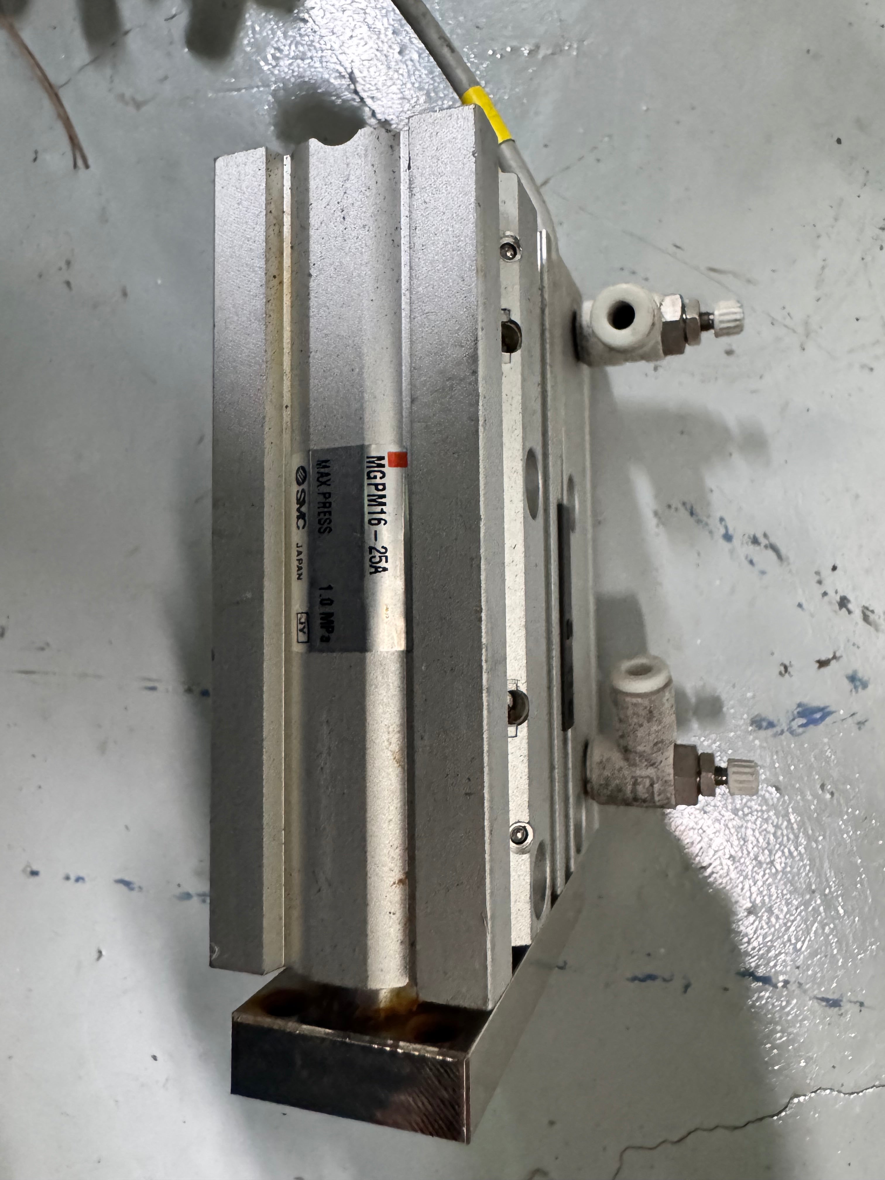 SMC MGPM16-25A
