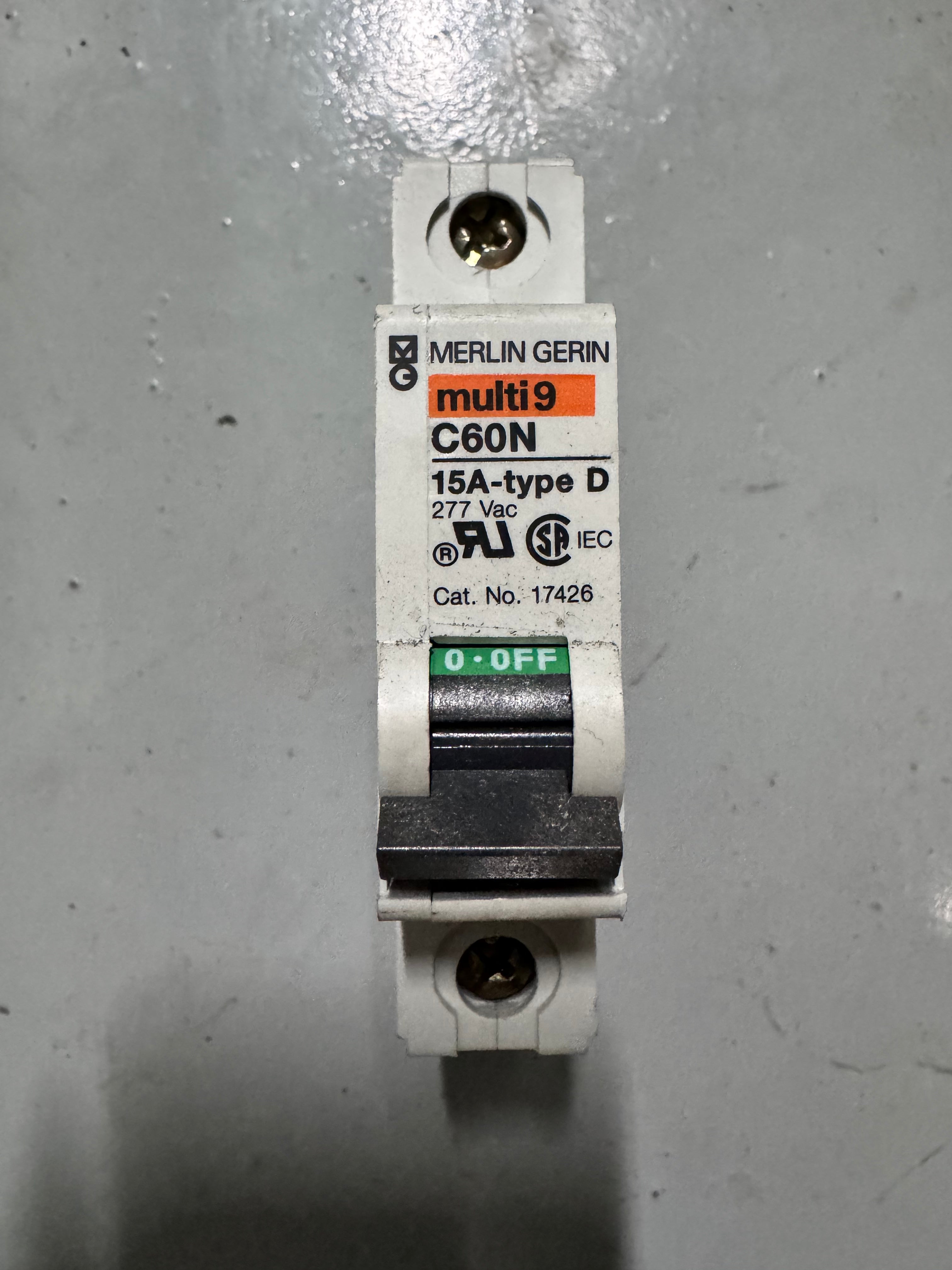 Merlin Gerin Multi9 C60N 15A-type D 277VAC