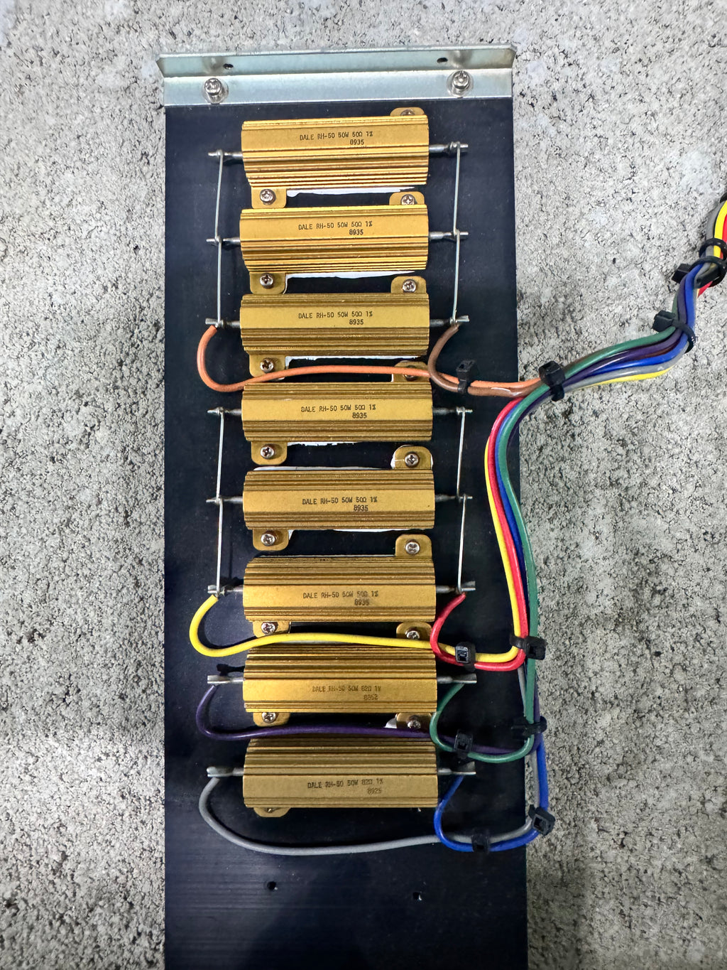 DALE RH-50 50W 50Ω 1%