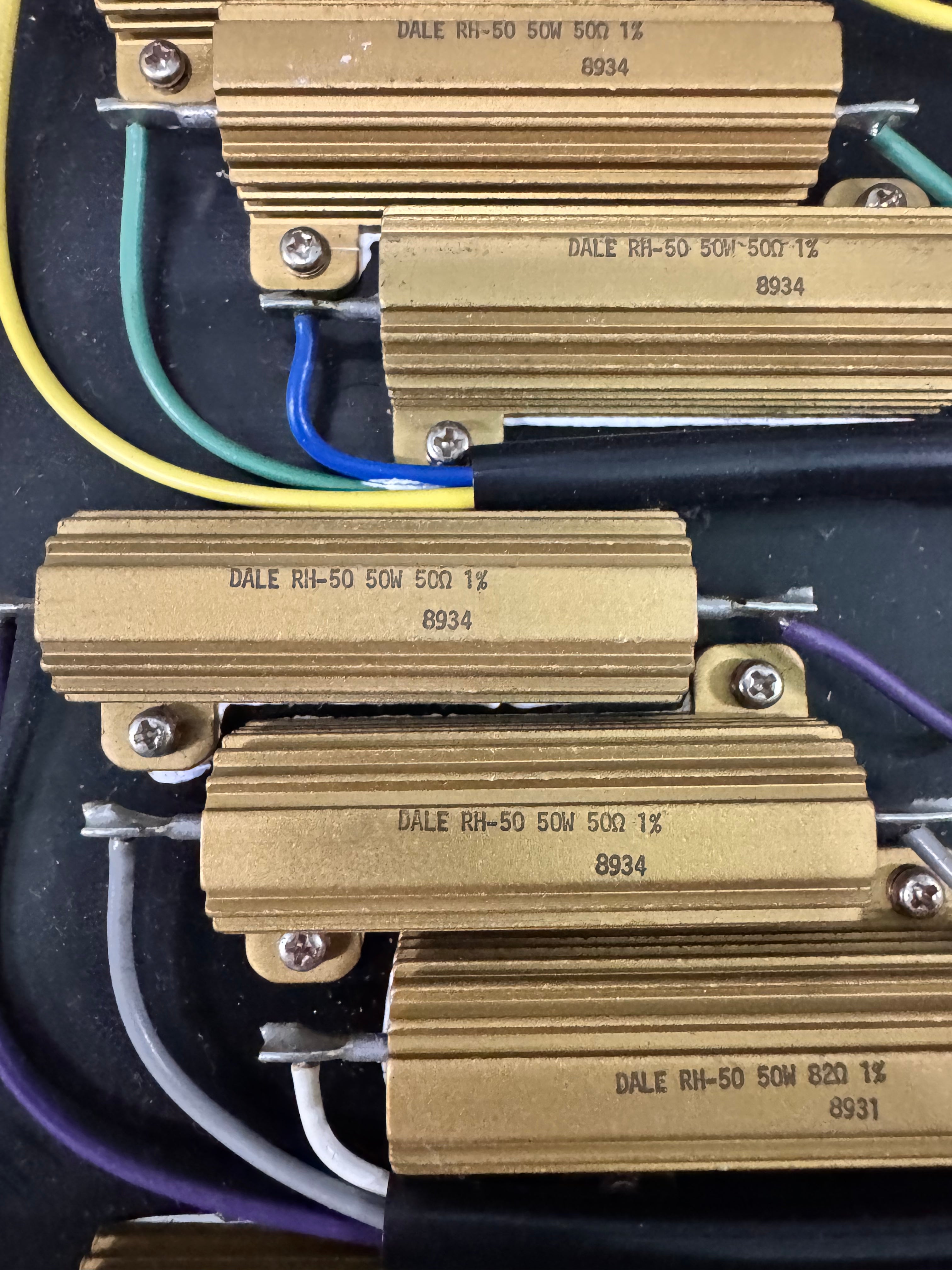 DALE RH-50 50W 82Ω 1%