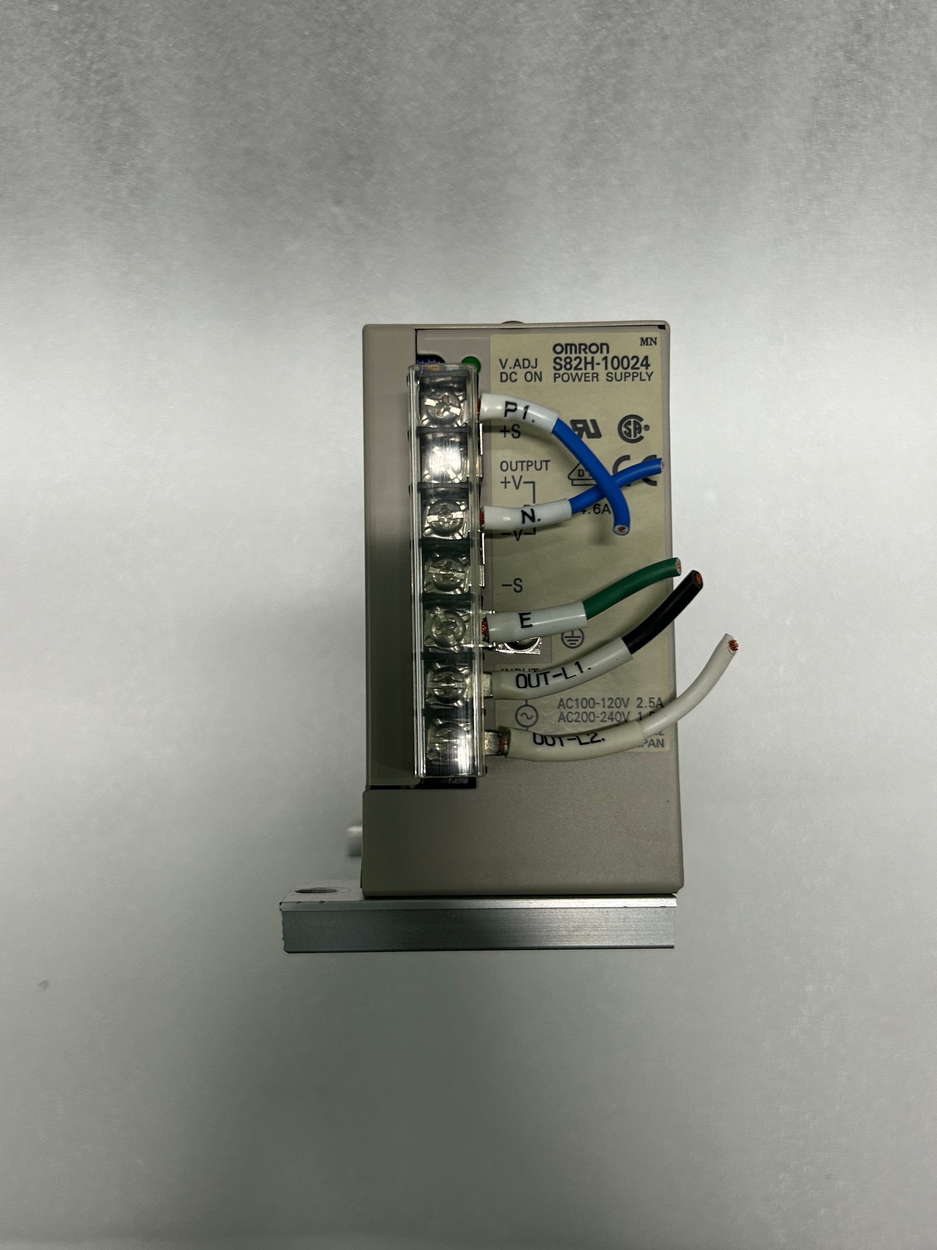 OMRON S82H-10024