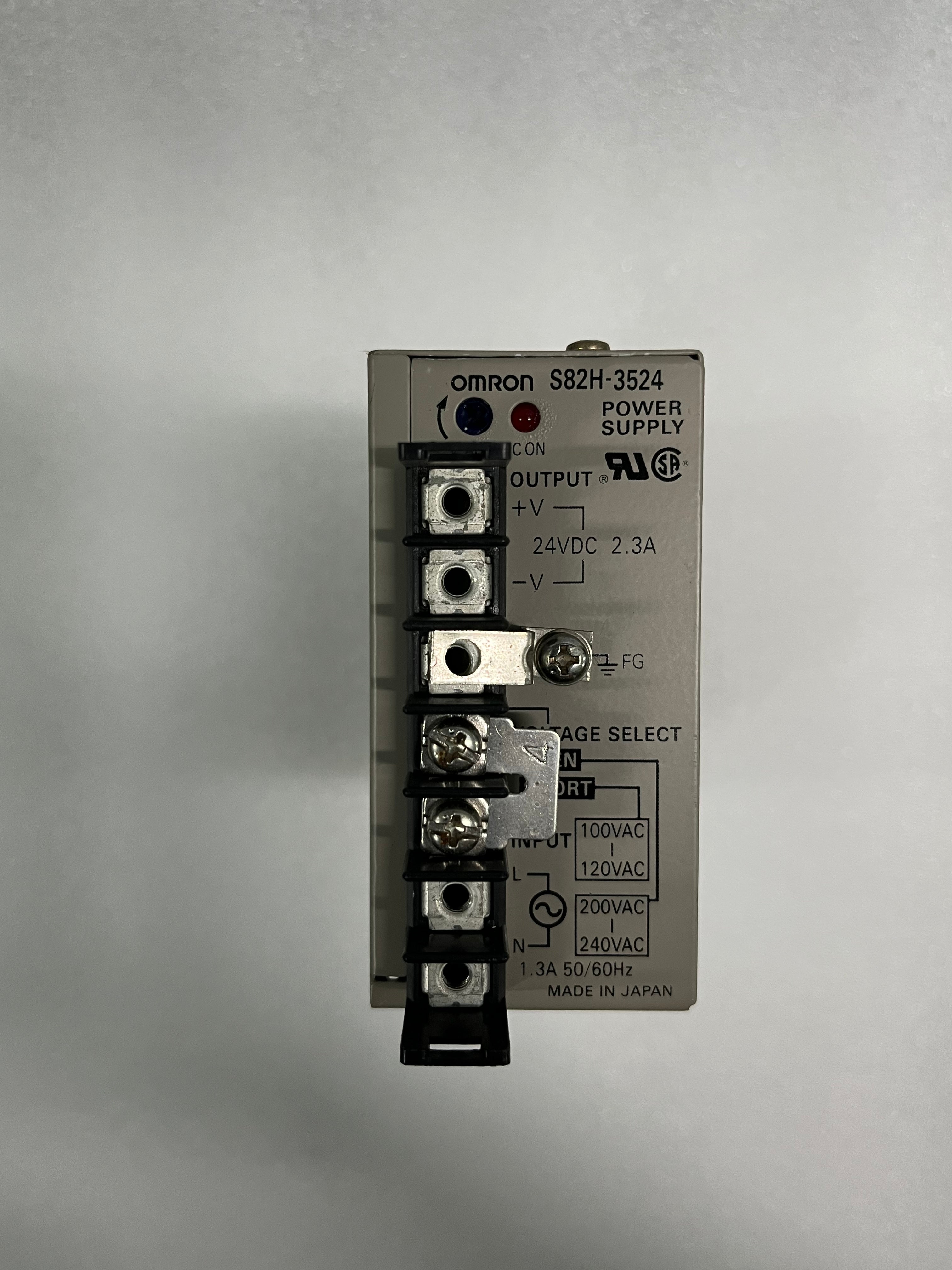 OMRON S82H-3524