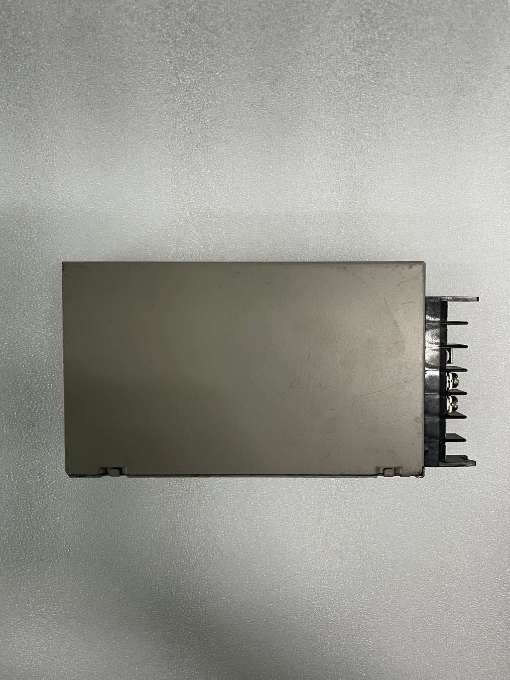 OMRON S82H-3524