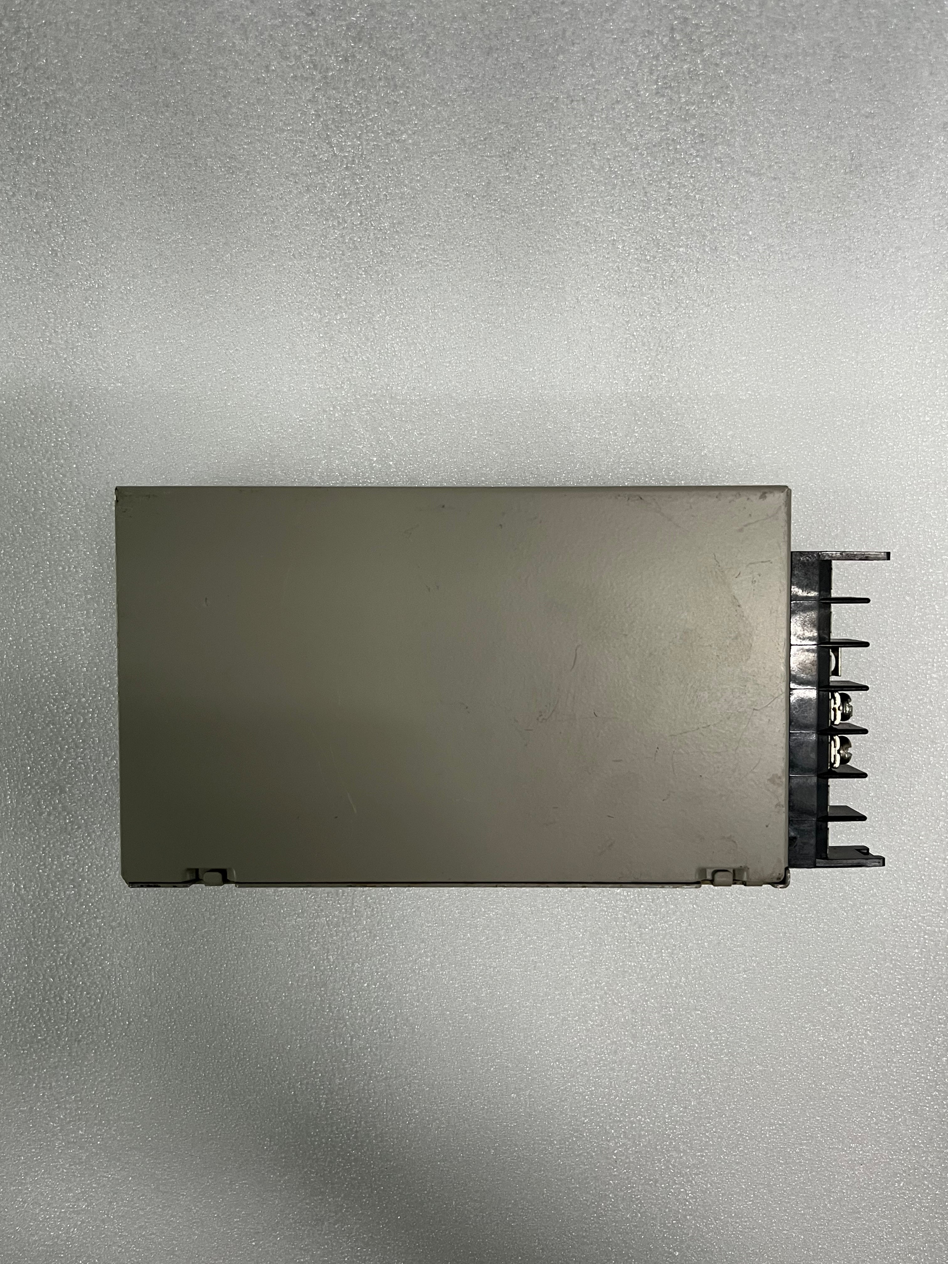 OMRON S82H-3524