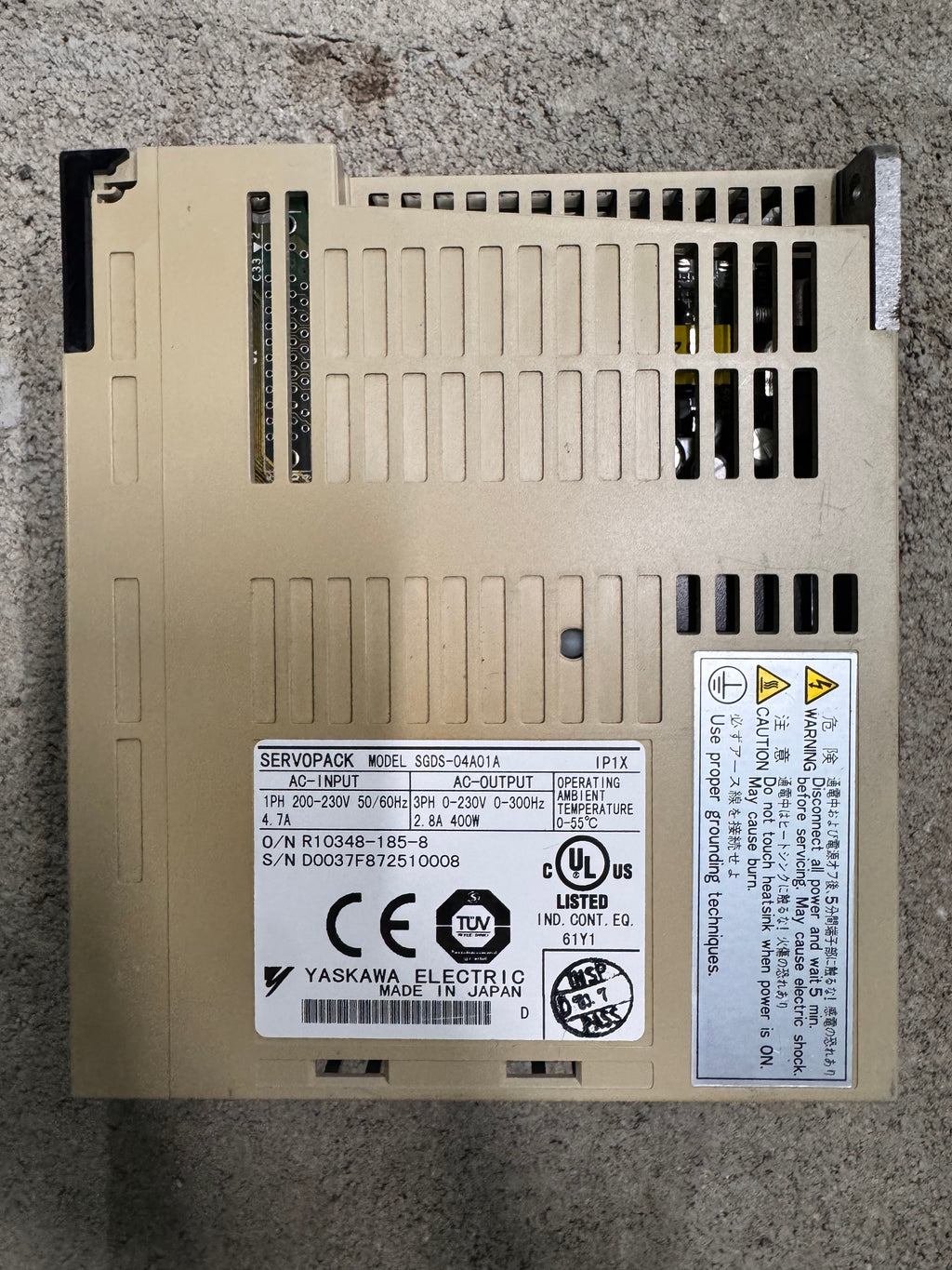 YASKAWA SGDS-04A01A