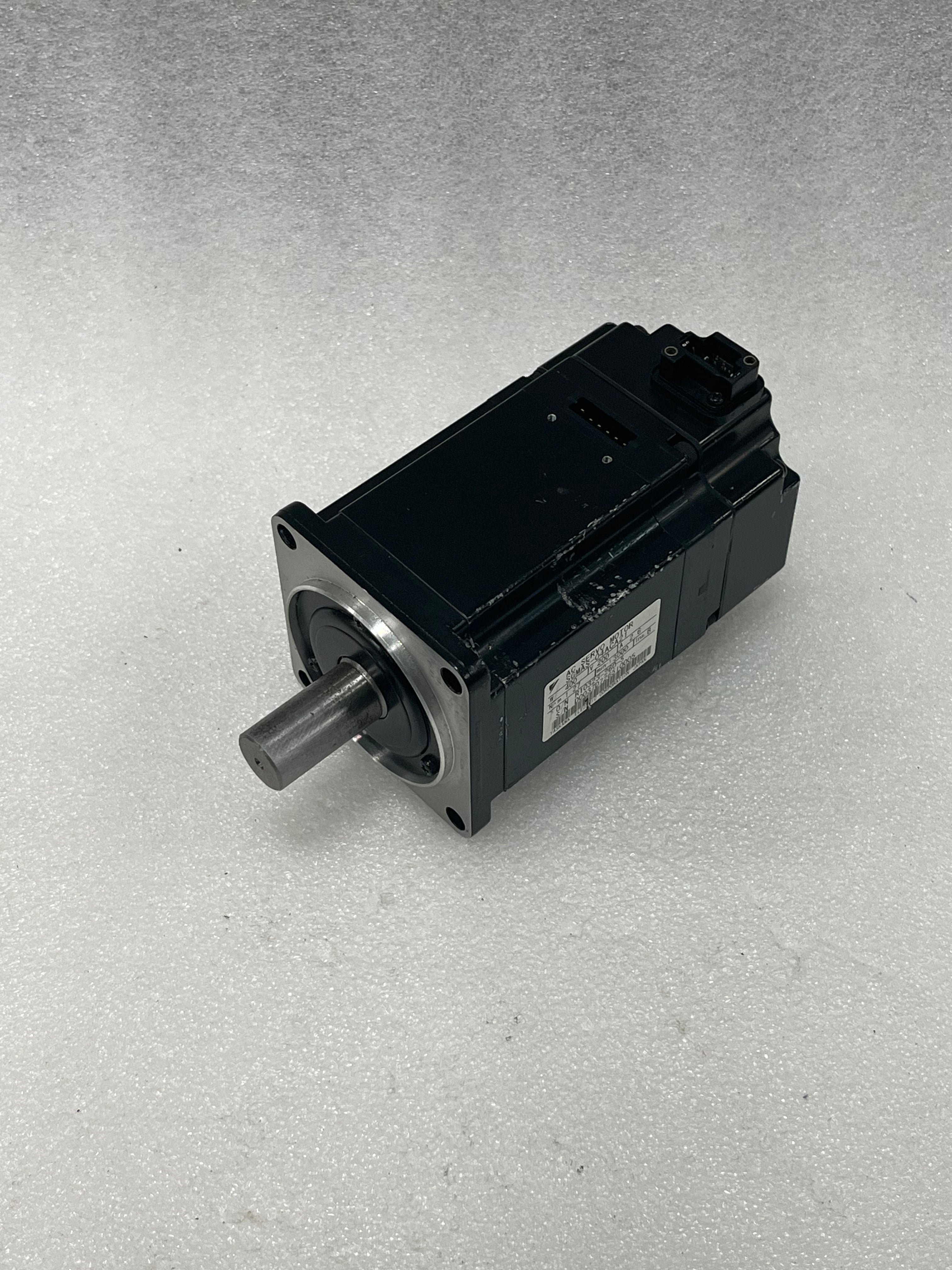 Yaskawa SGMAS-04ACA21