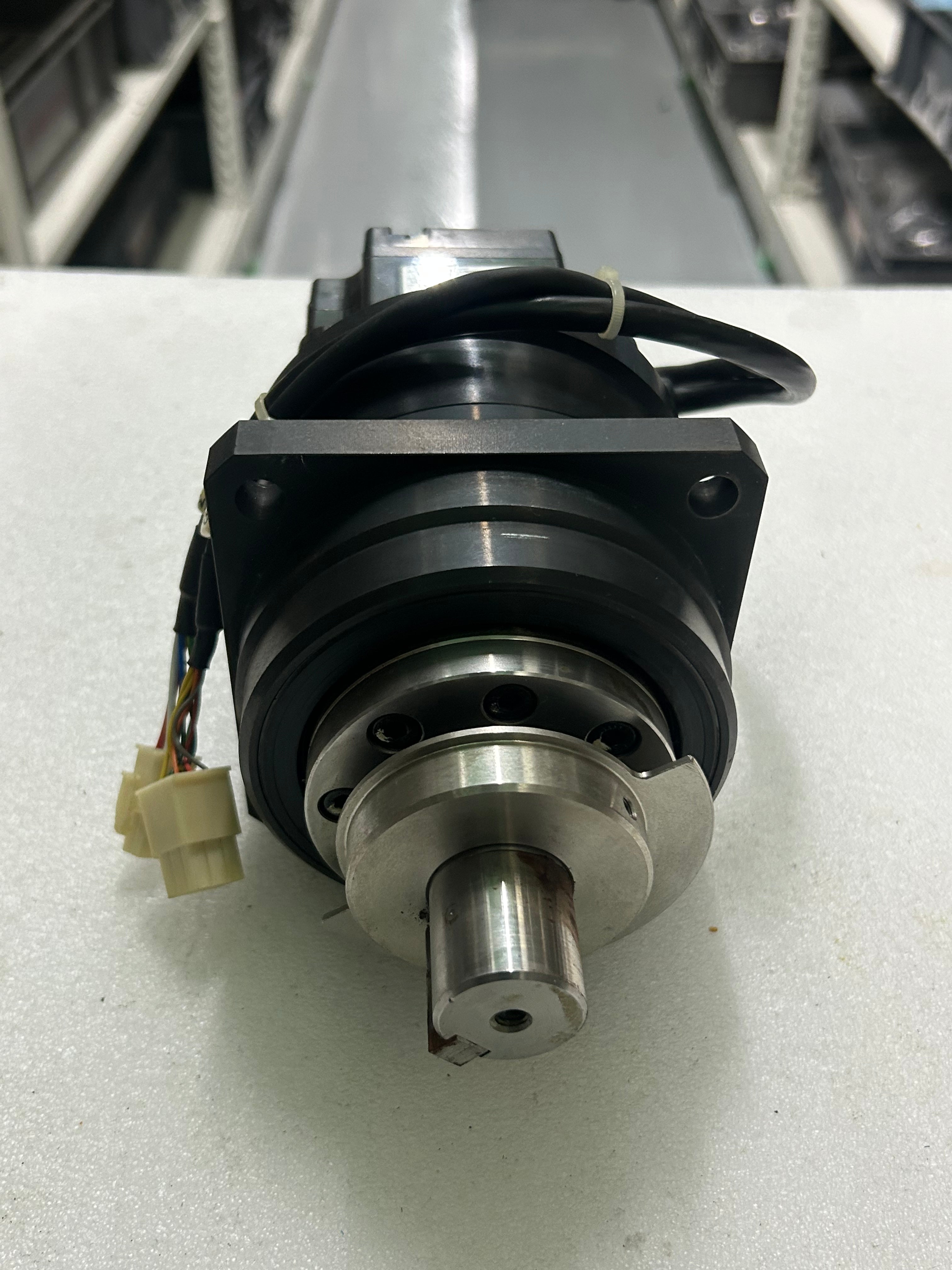 Yaskawa SGMP-02B3G36