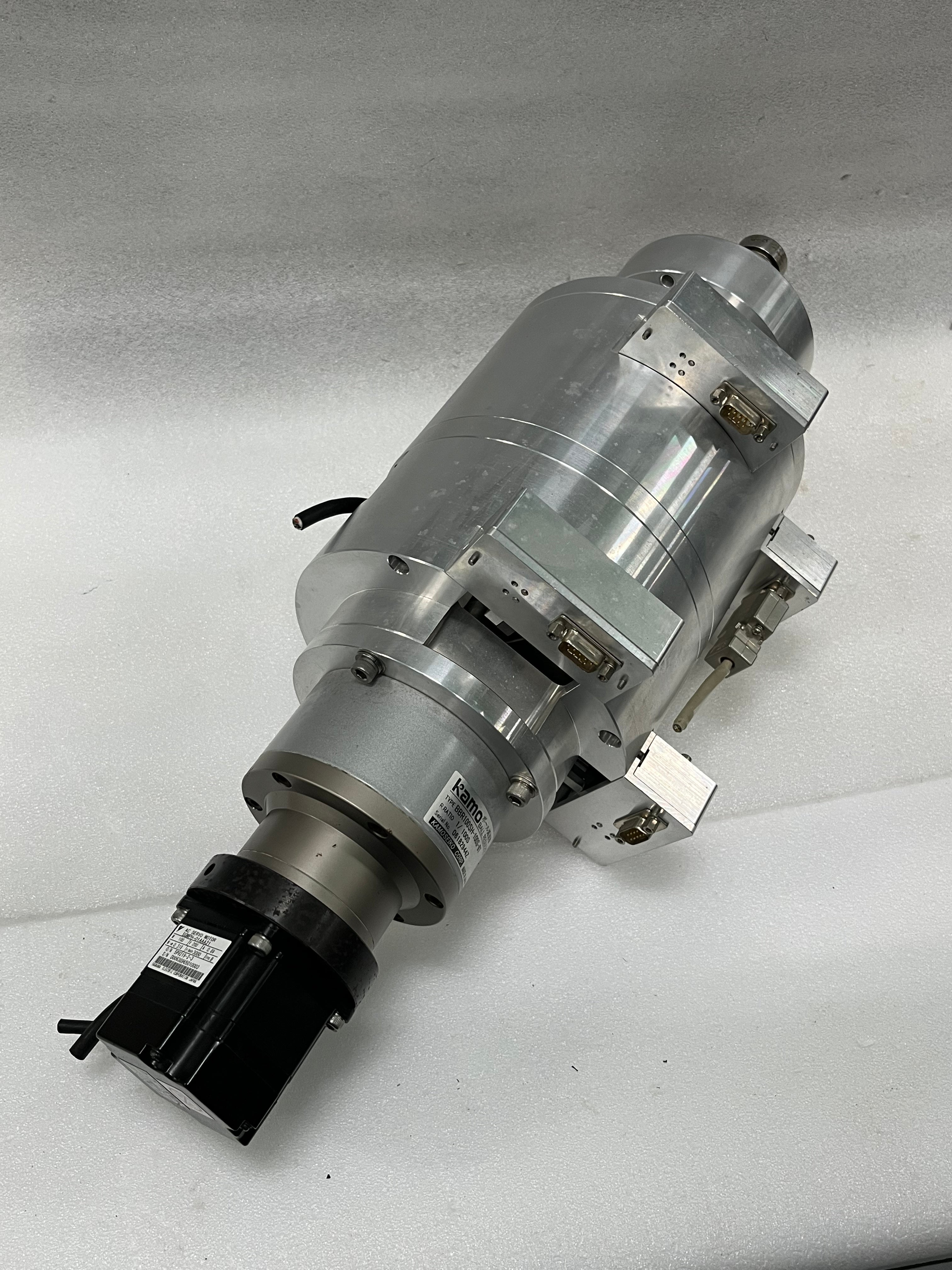 Yaskawa SGMPH-01AAA21 + BBR100SH-100S-8T