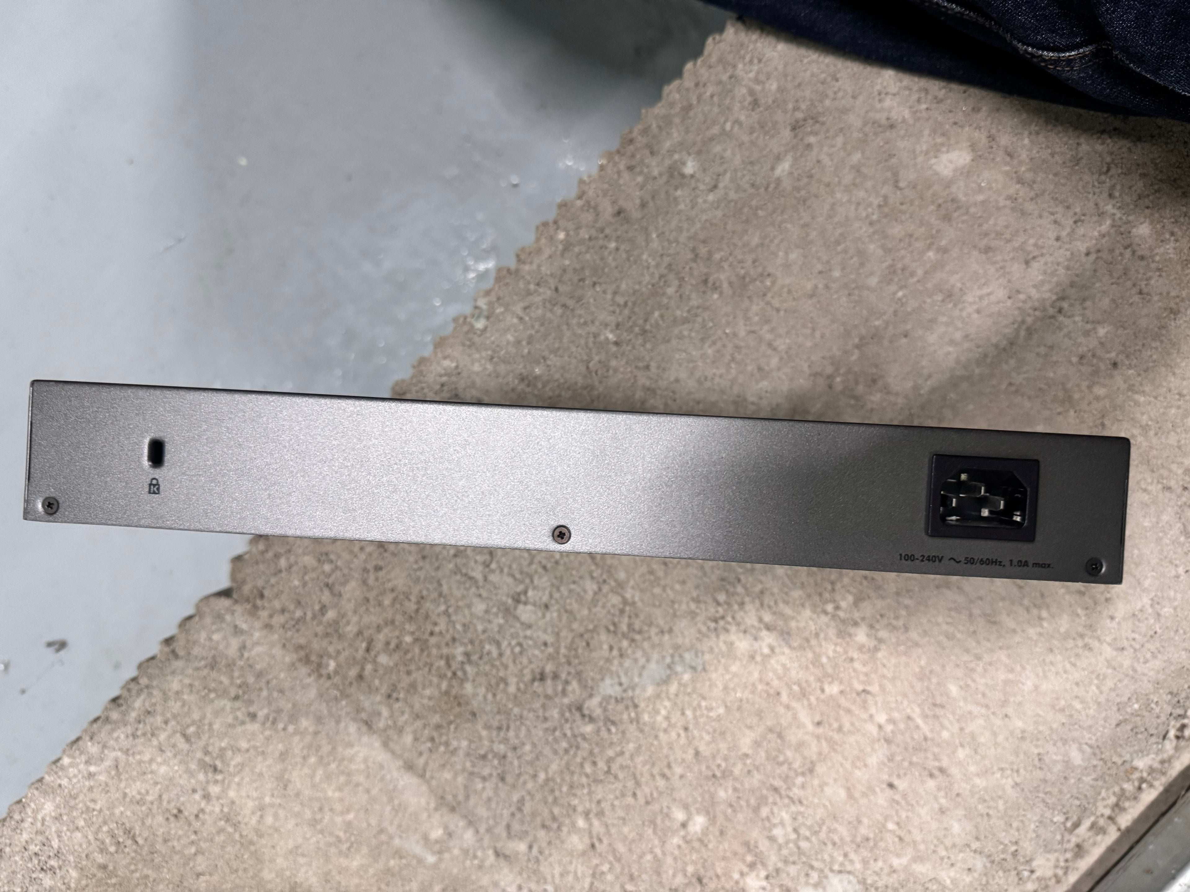 NETGEAR XS505M